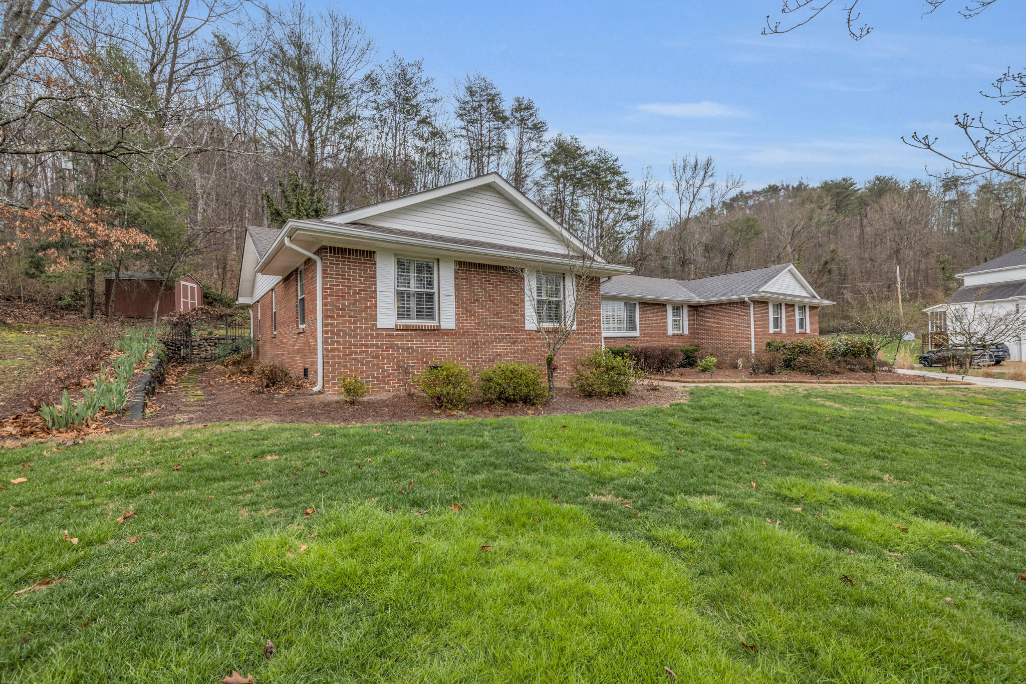 606 Valley Bridge Road