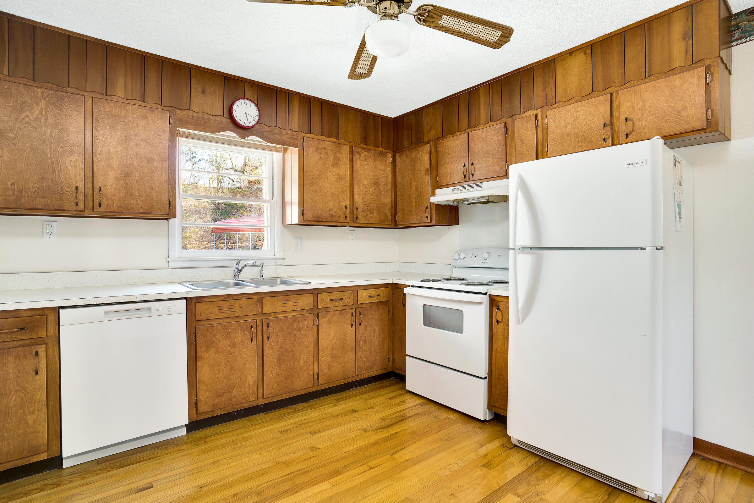 1211 Baggett Road