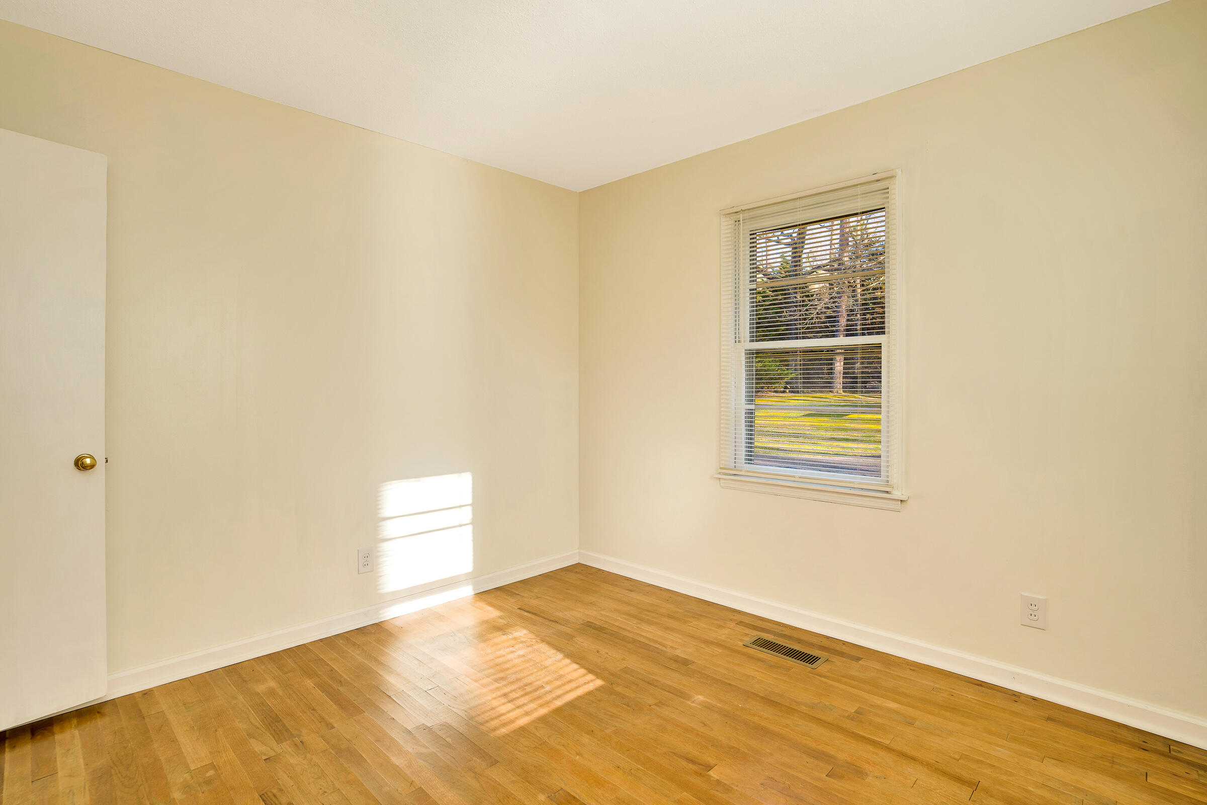 1211 Baggett Road