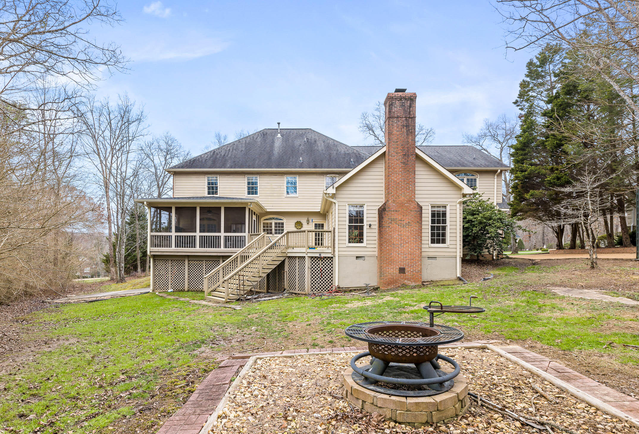 57 Middle Creek Road