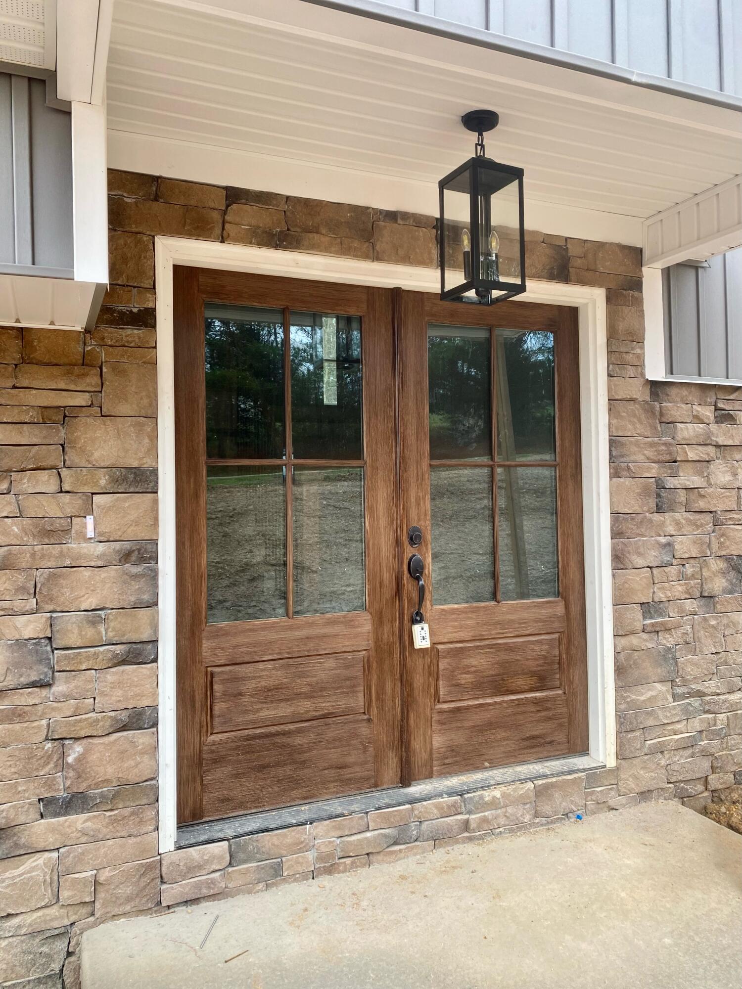 37 Falcons View Drive, 1