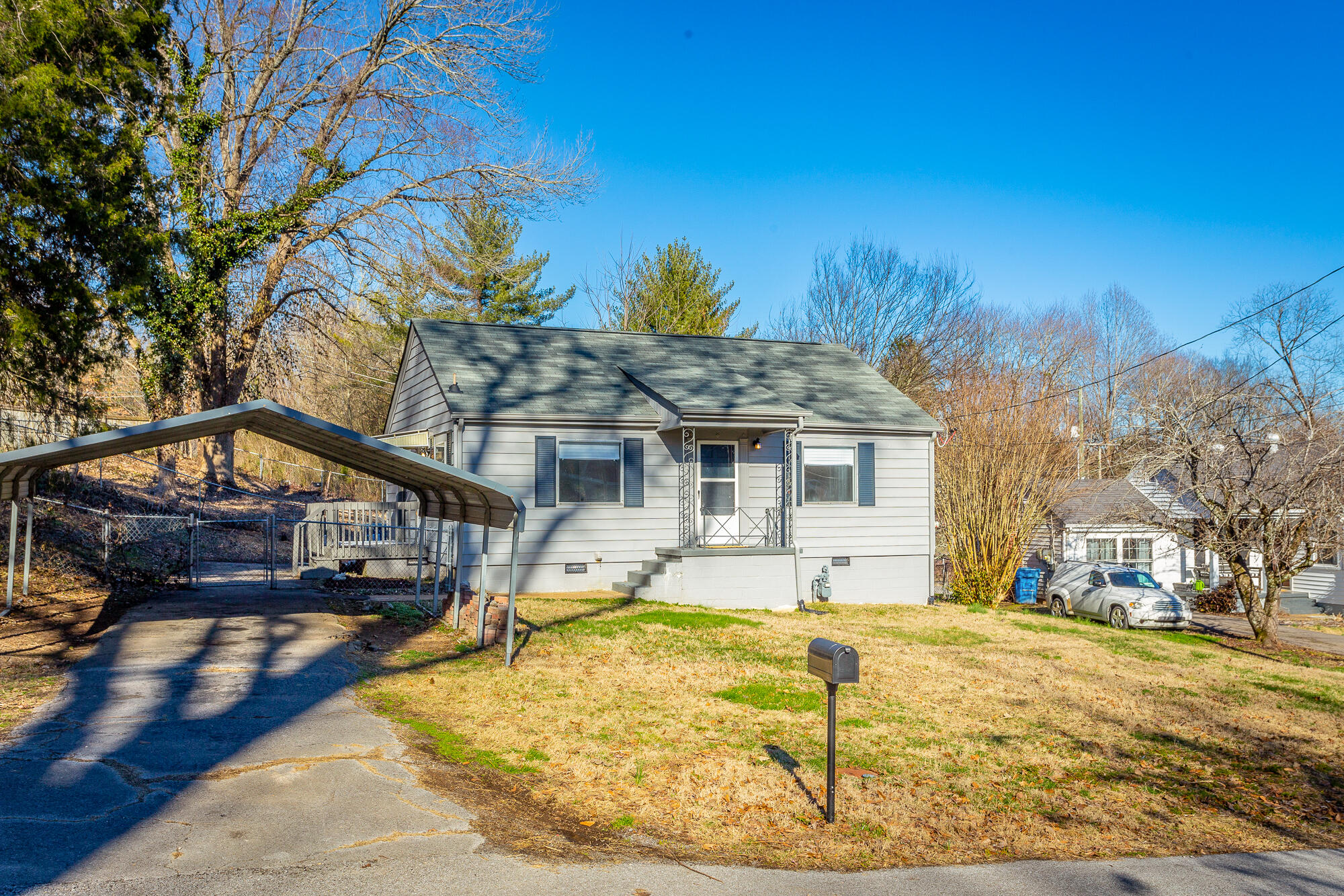 403 Signal View Street