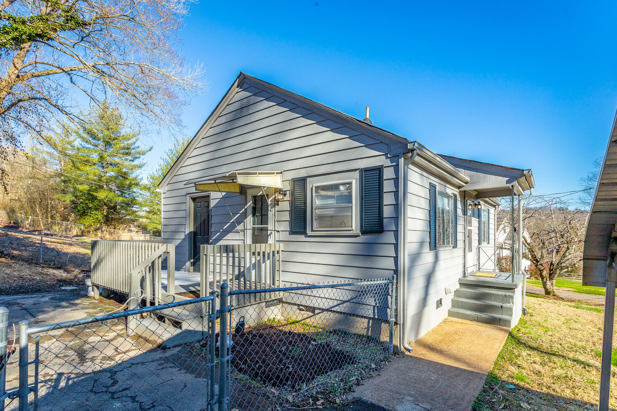 403 Signal View Street