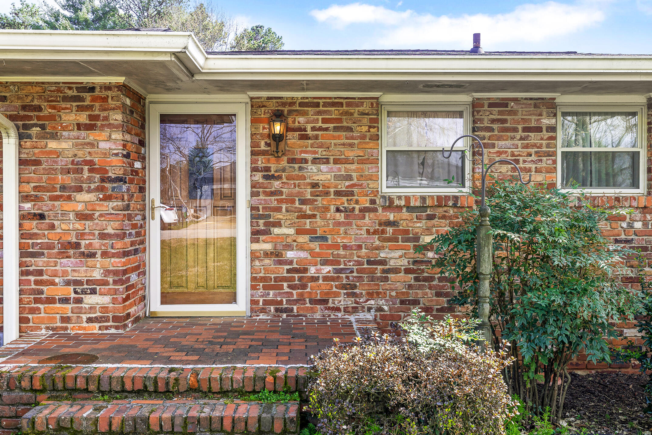 4804 Murray Hills Drive