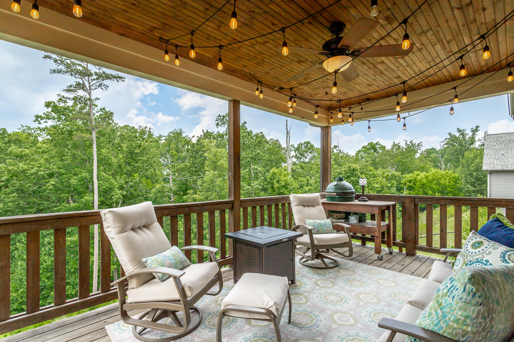 80 The Pointe Drive