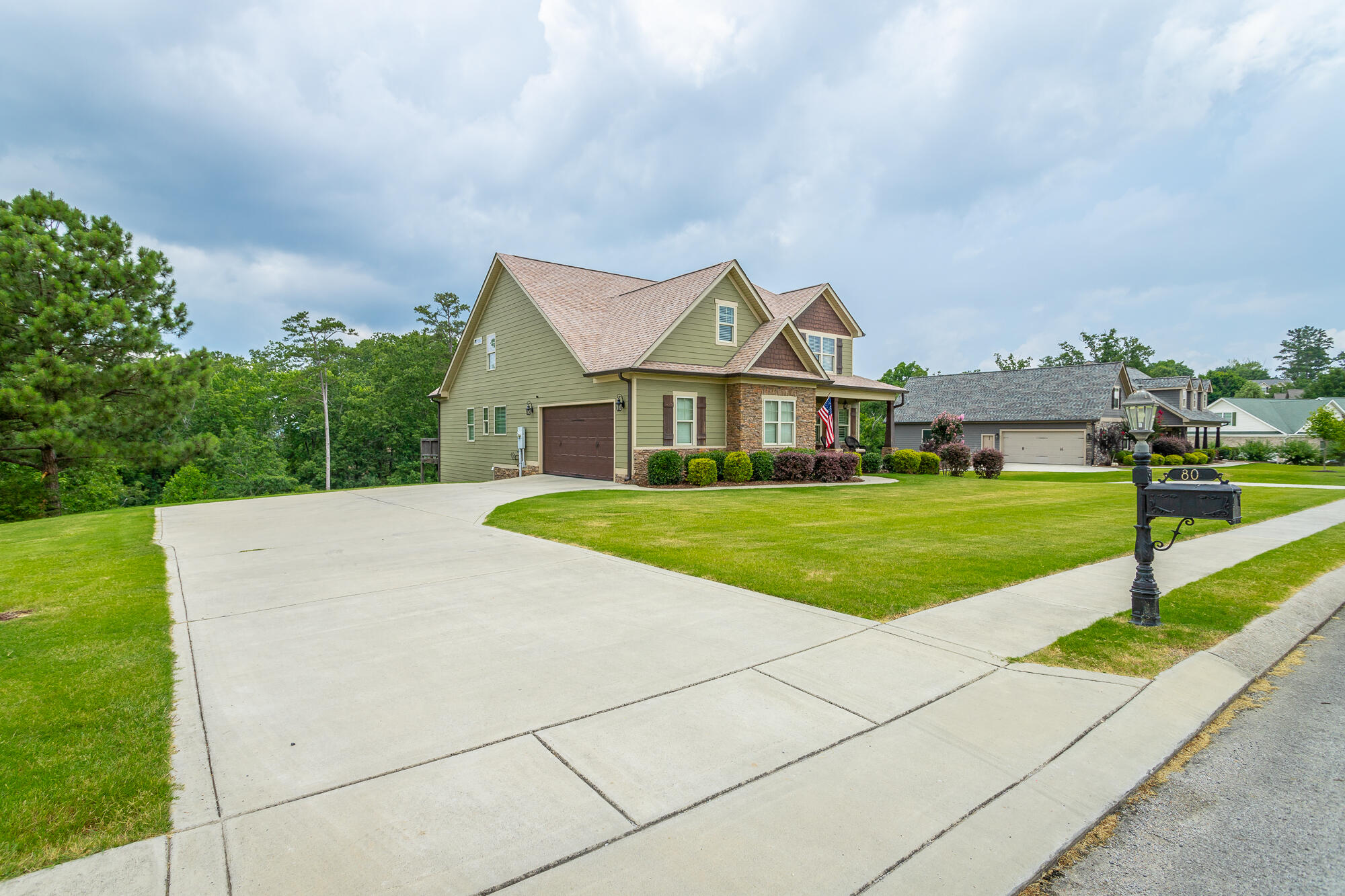 80 The Pointe Drive