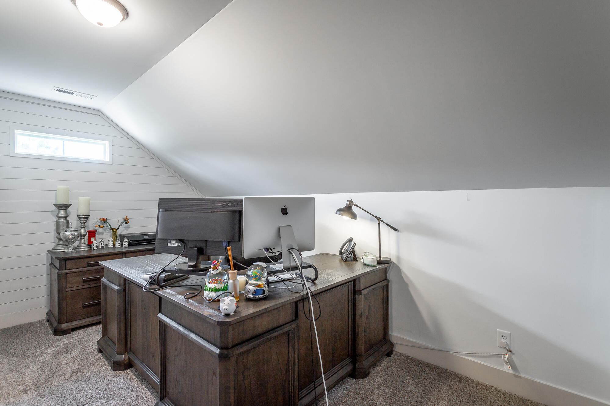80 The Pointe Drive