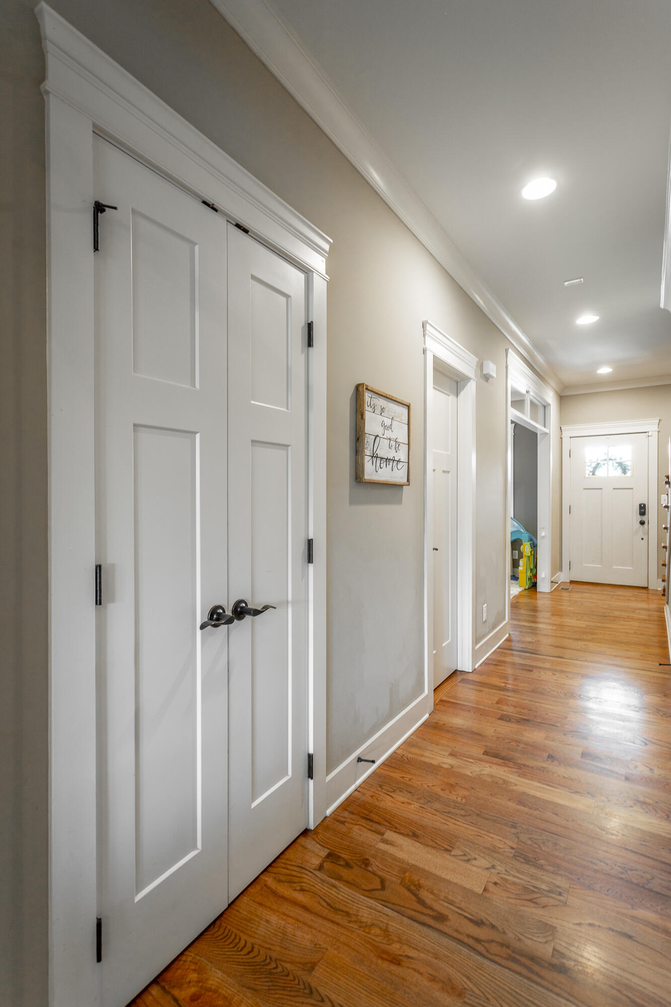 80 The Pointe Drive