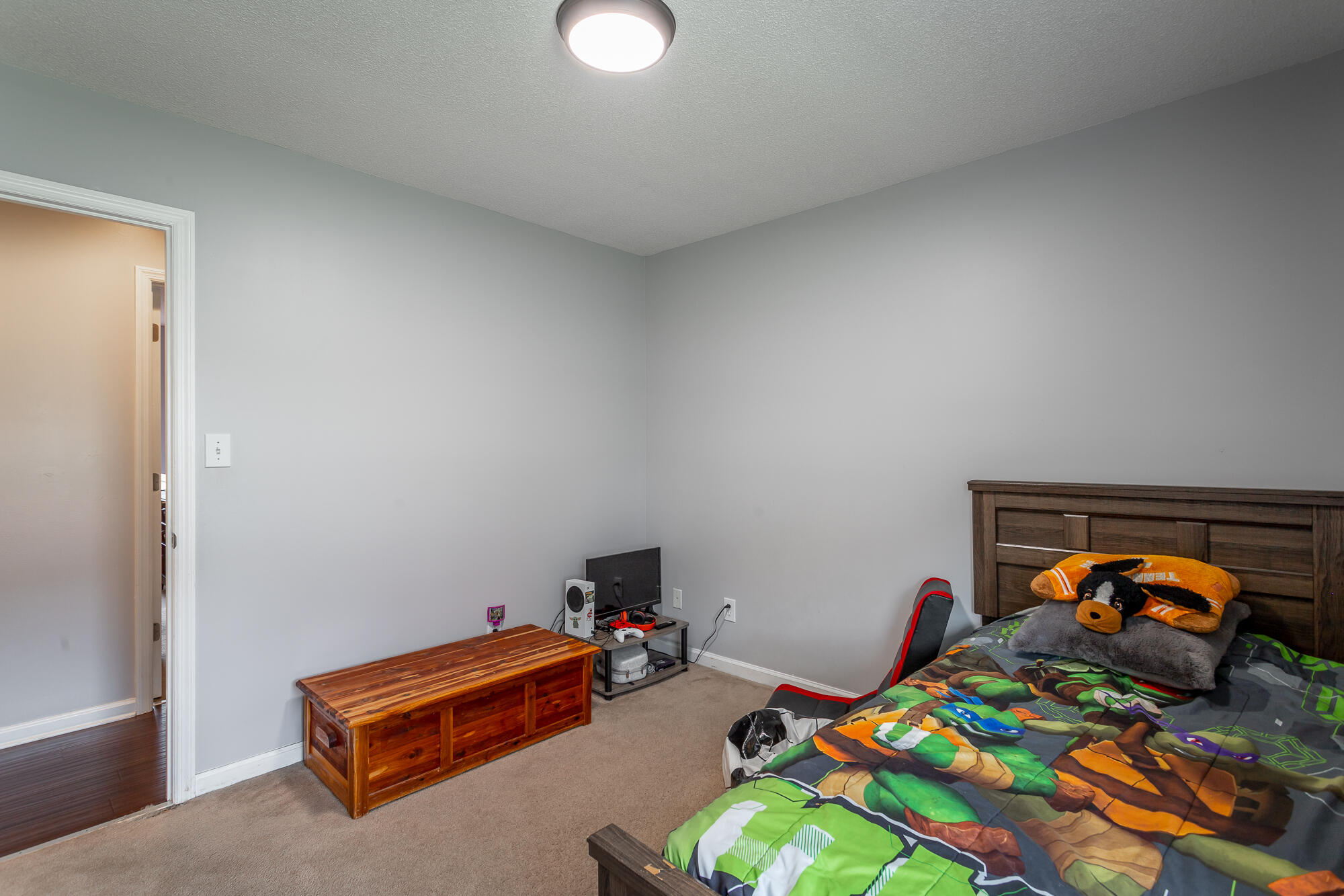 191 NE Woodstream Place