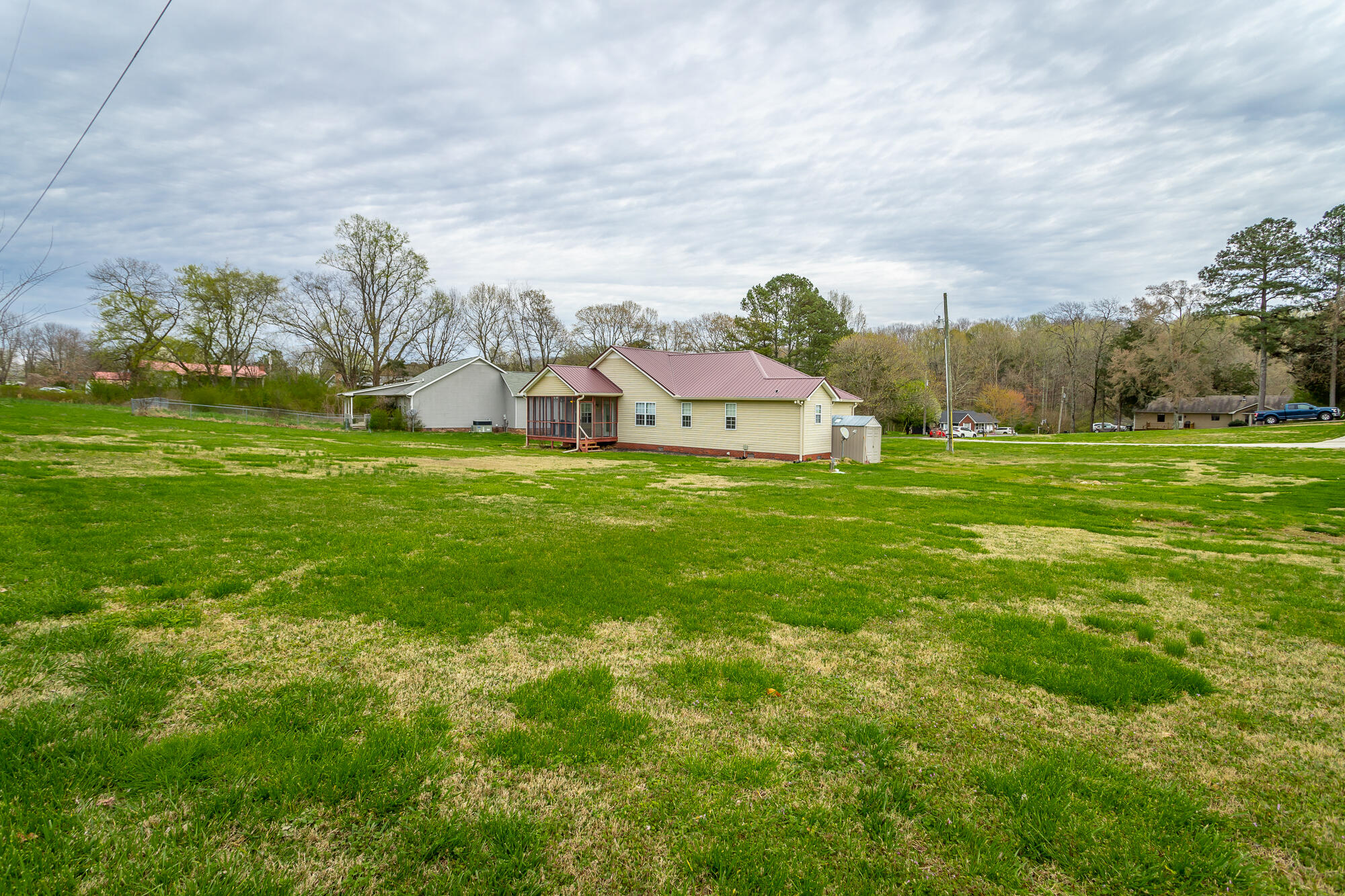 191 NE Woodstream Place