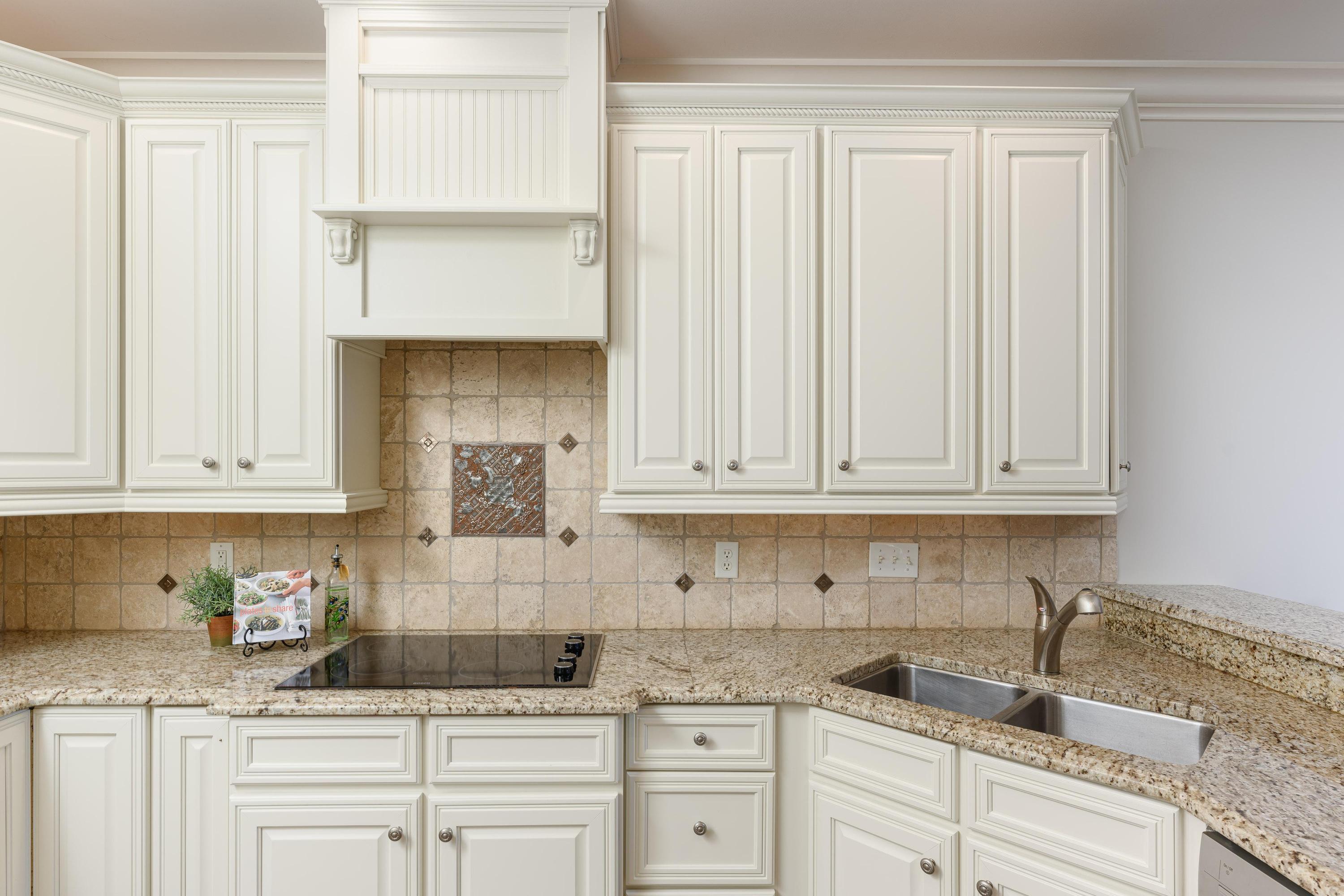 9524 Windrose Circle