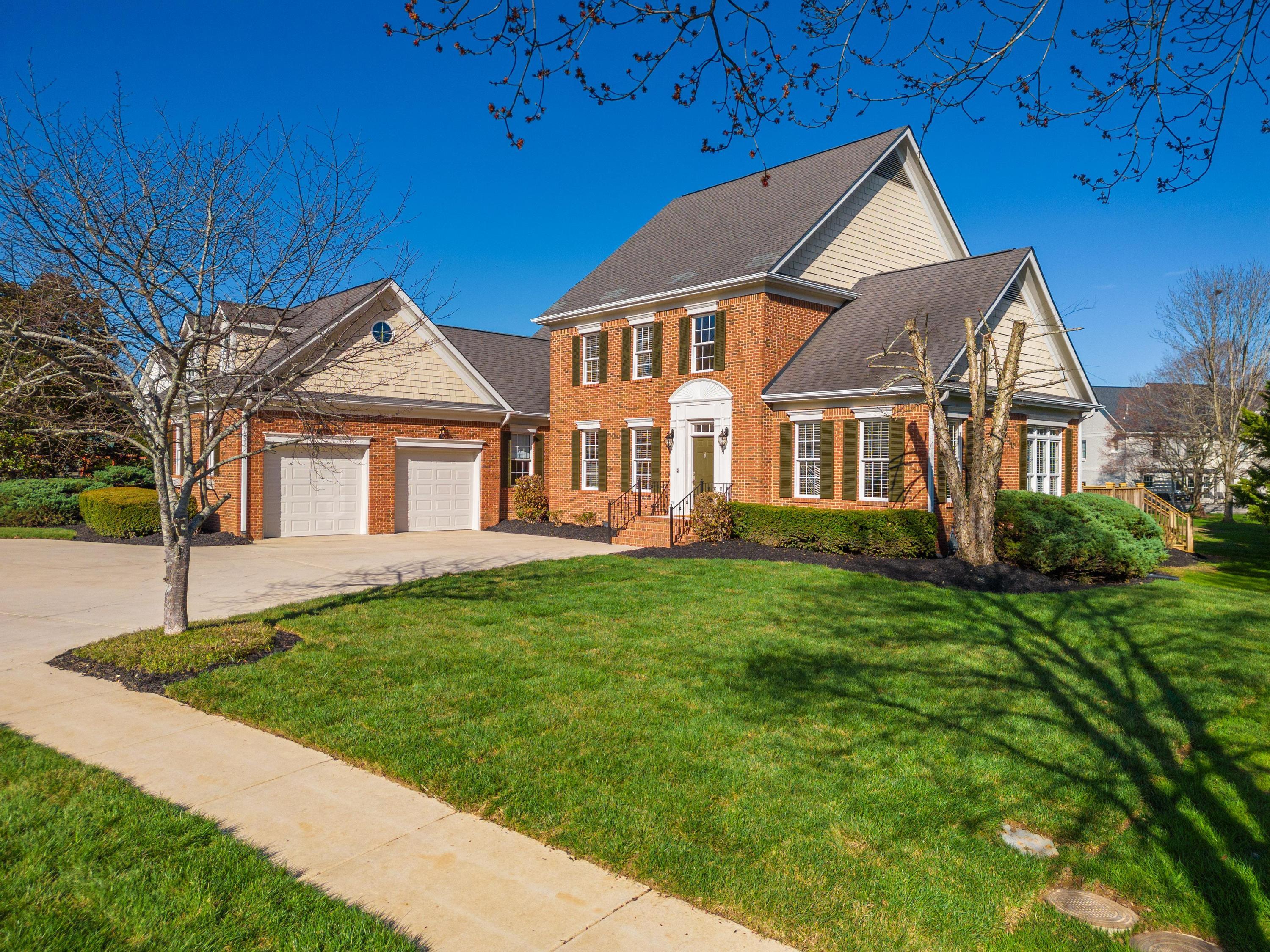 9524 Windrose Circle