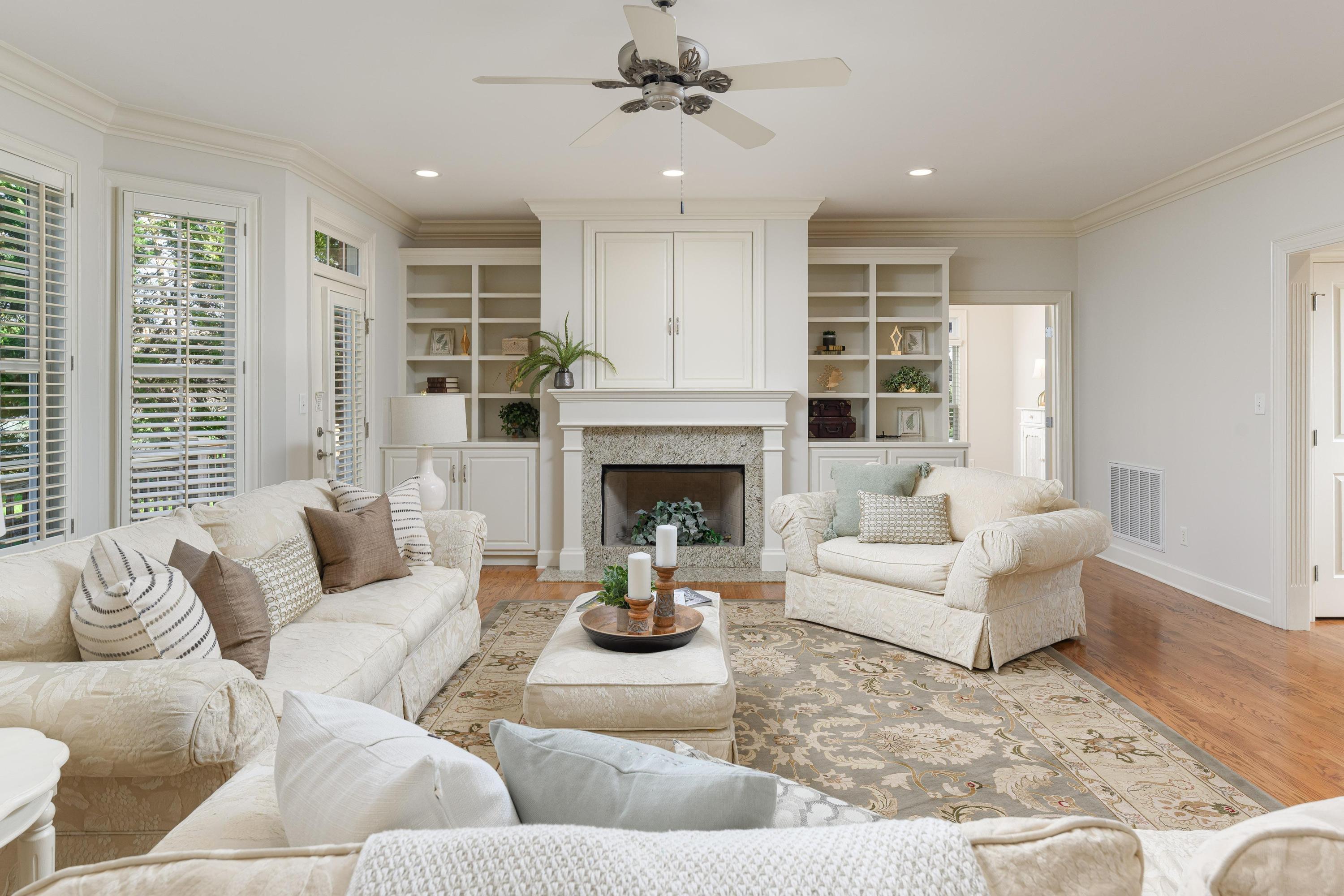 9524 Windrose Circle