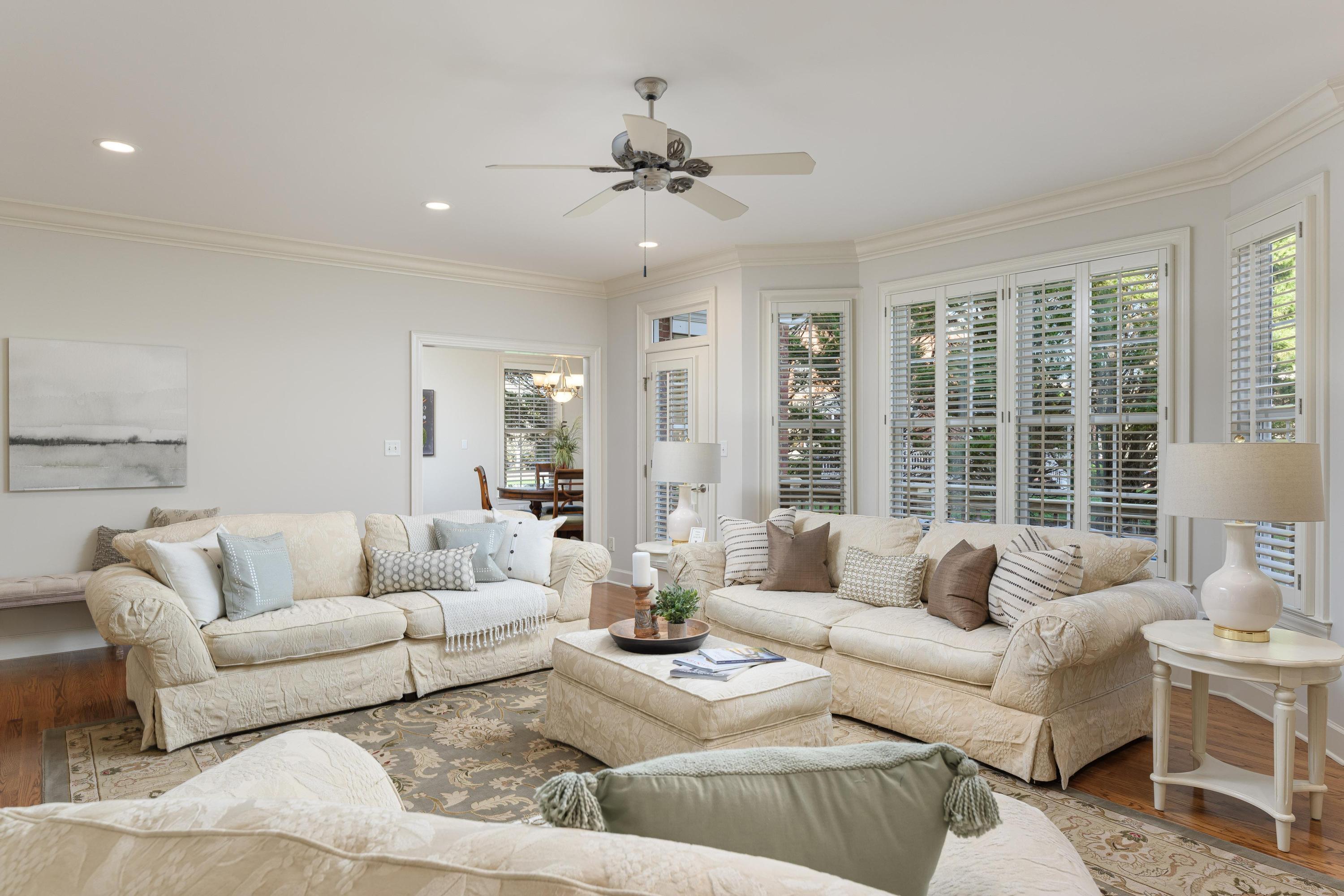 9524 Windrose Circle