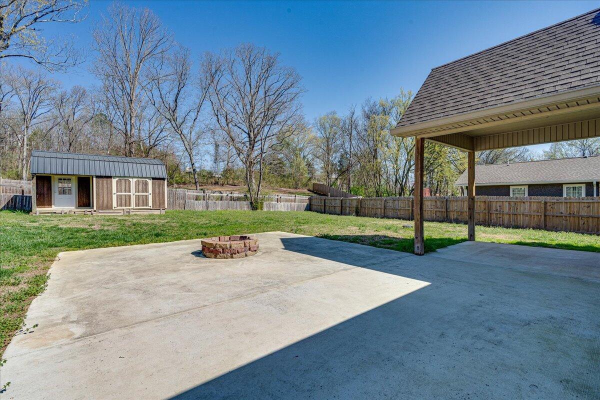 3713 Kellys Ferry Road