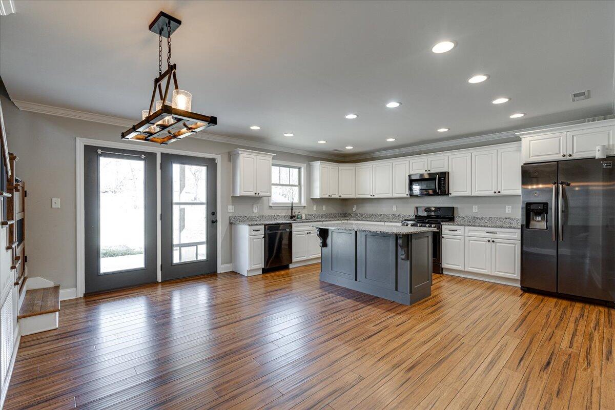 3713 Kellys Ferry Road