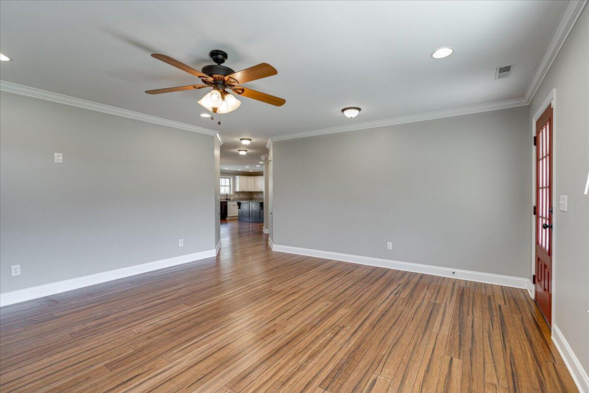 3713 Kellys Ferry Road