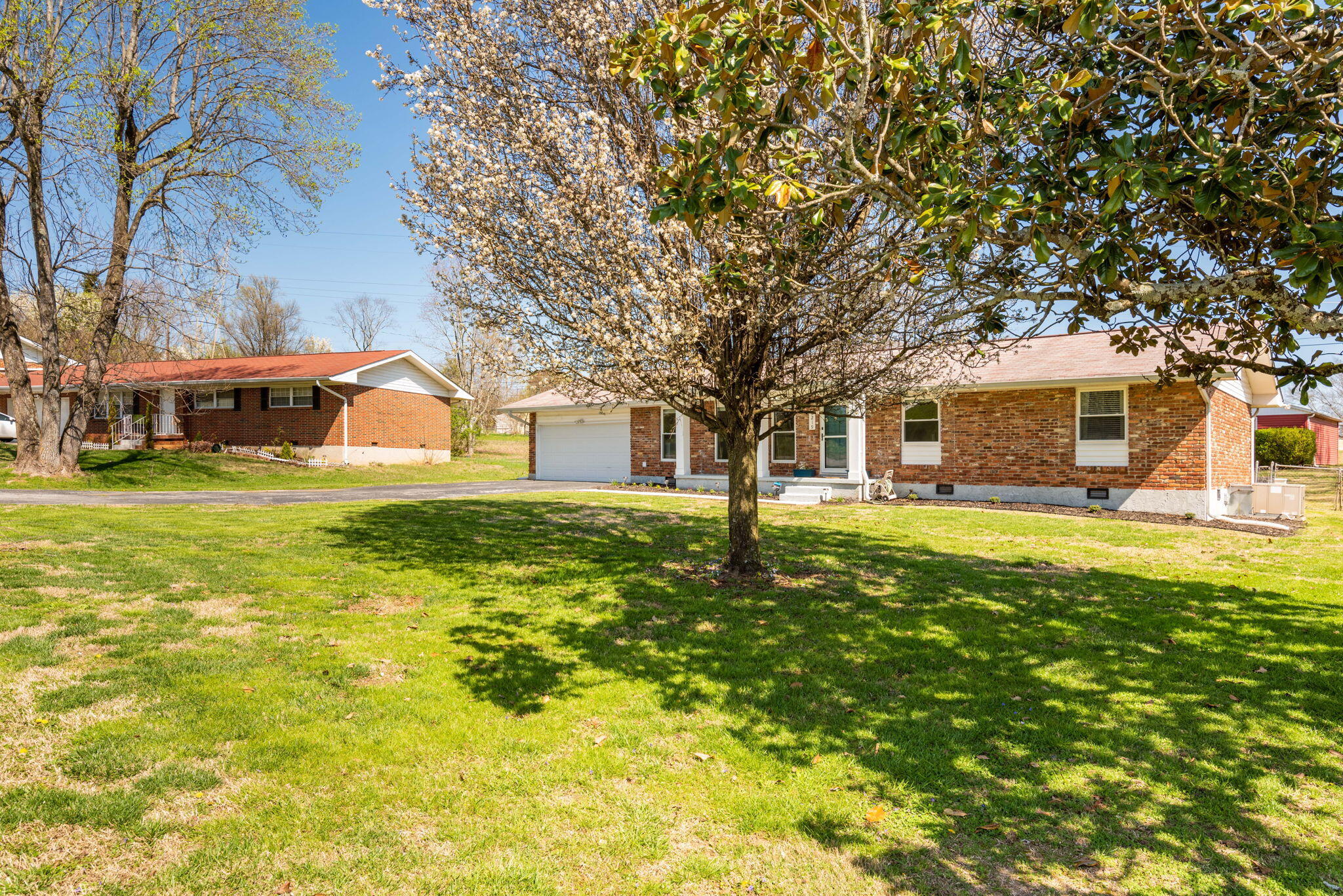 6219 Laguana Drive