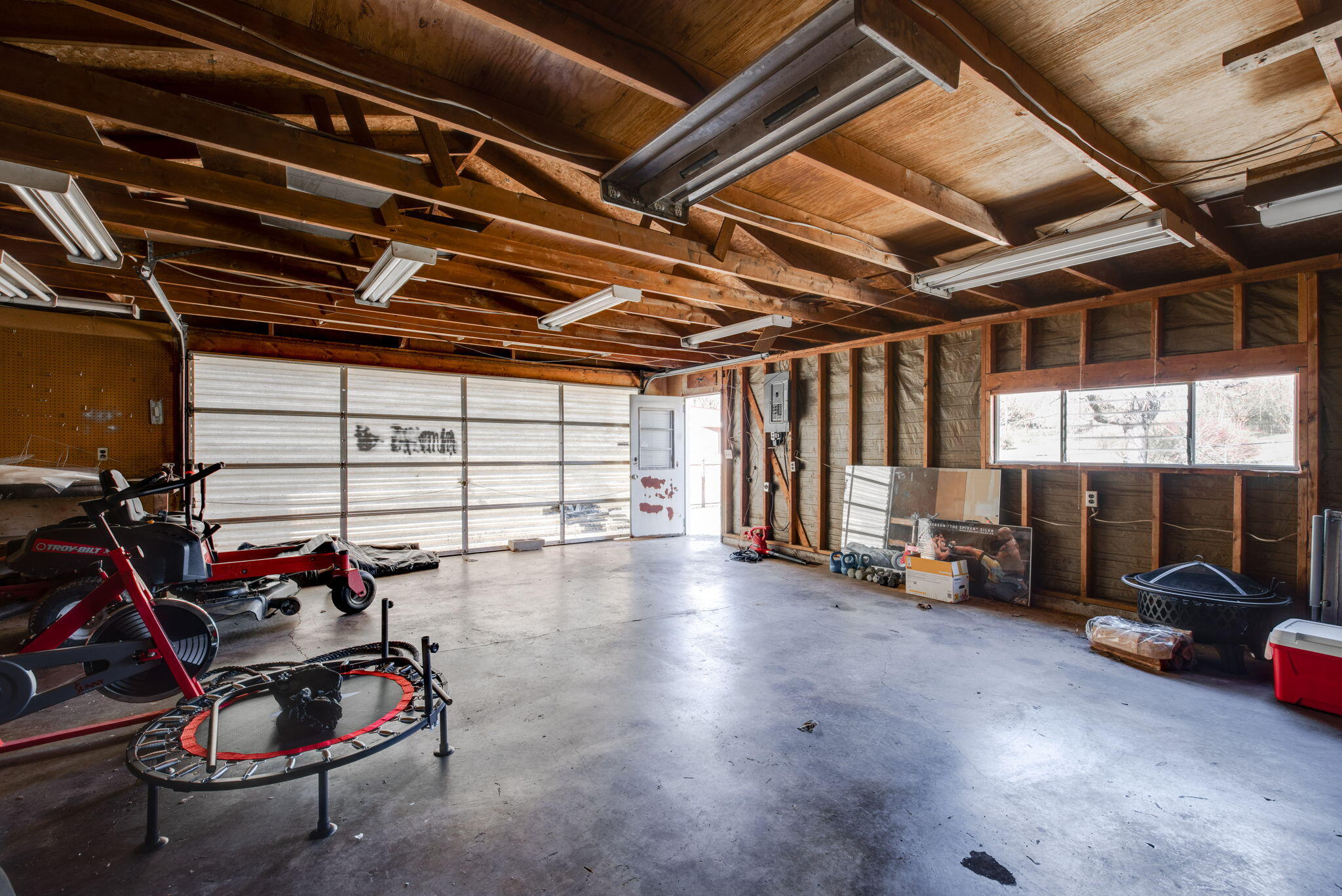 6219 Laguana Drive