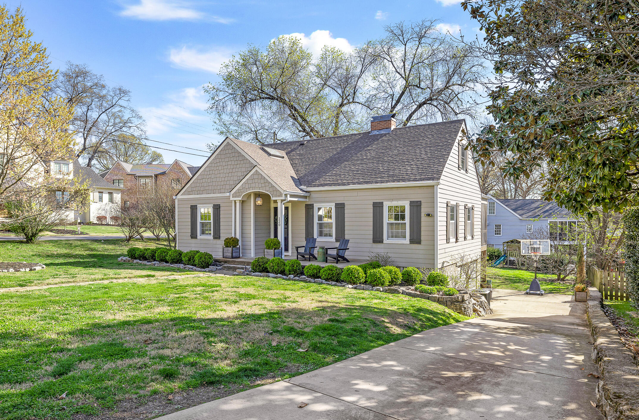 120 Mcfarland Avenue