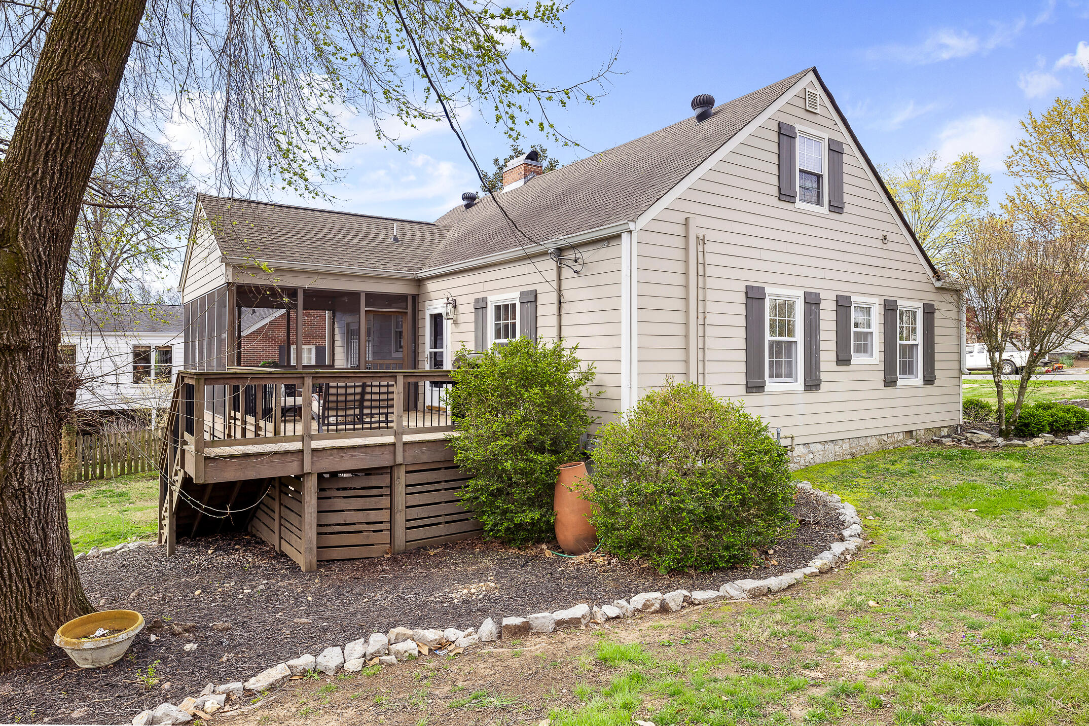 120 Mcfarland Avenue