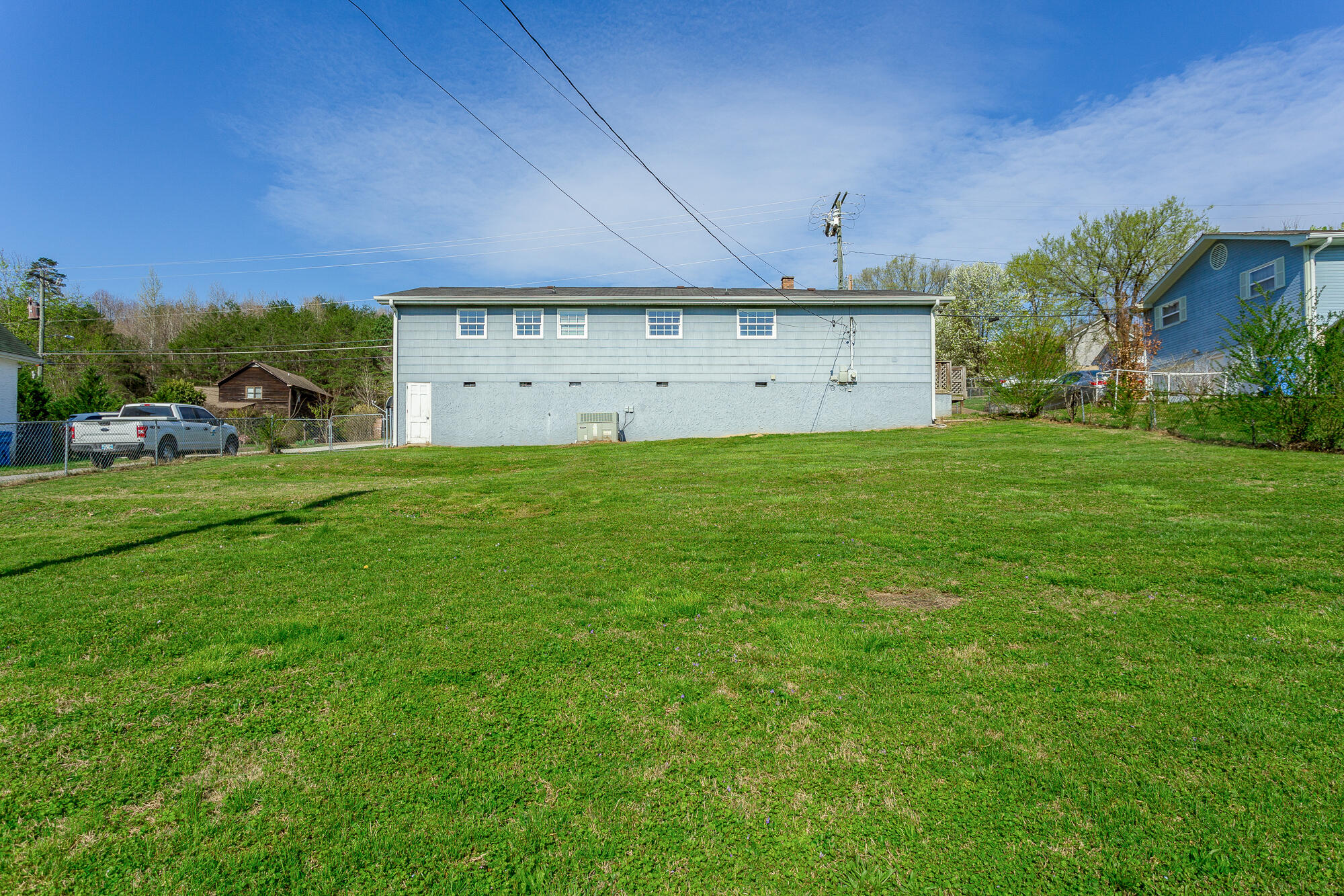 624 Ely Road, 1