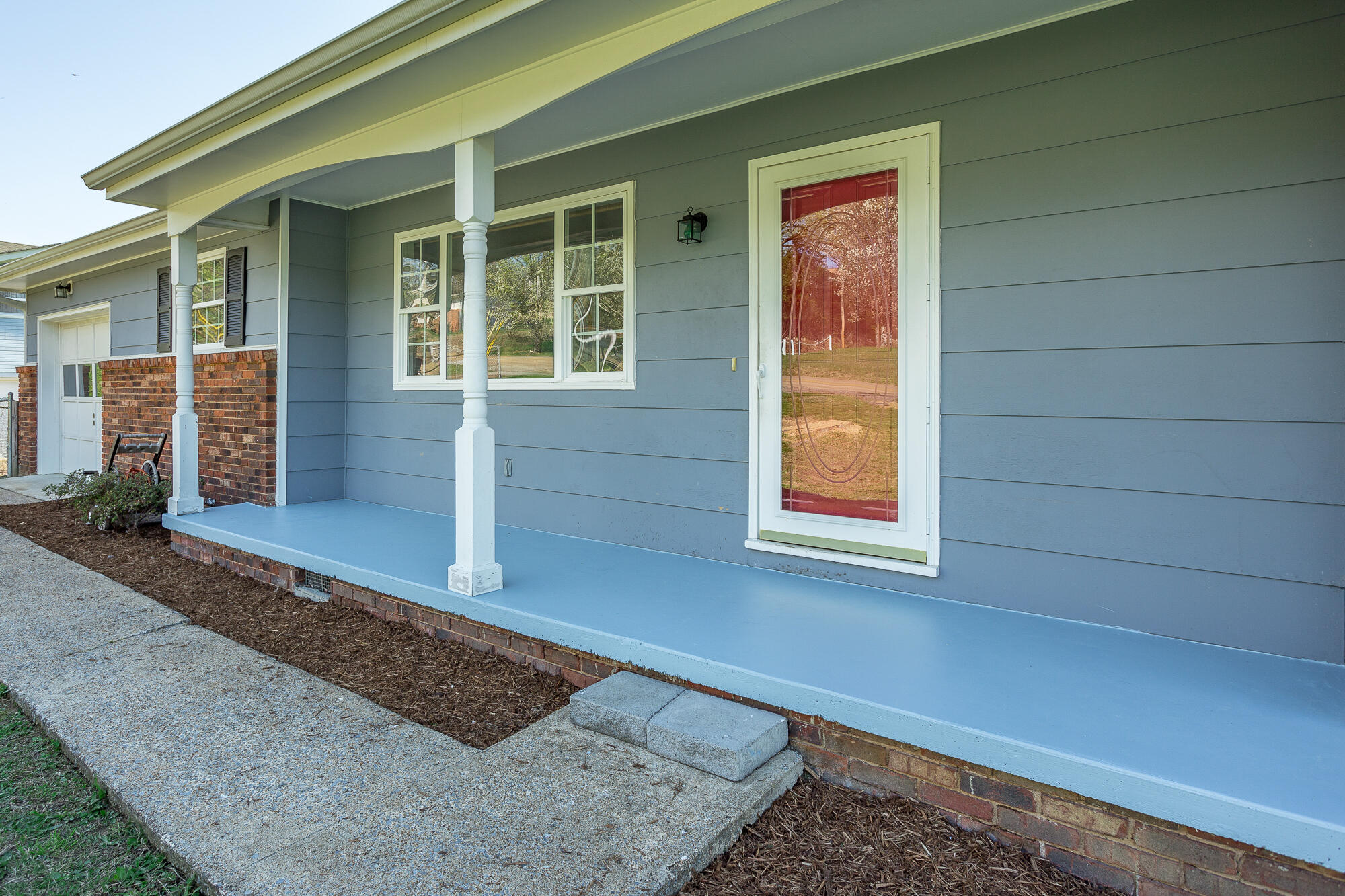 624 Ely Road, 1
