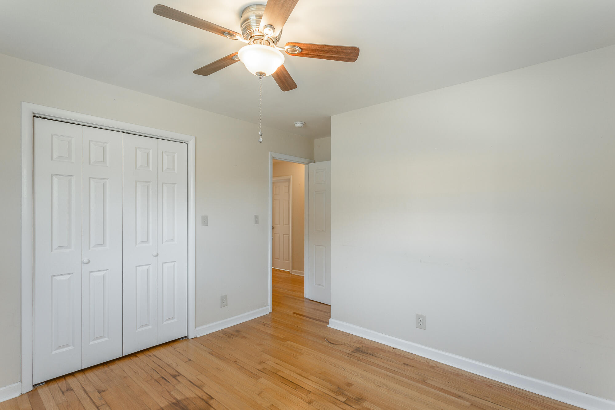 624 Ely Road, 1