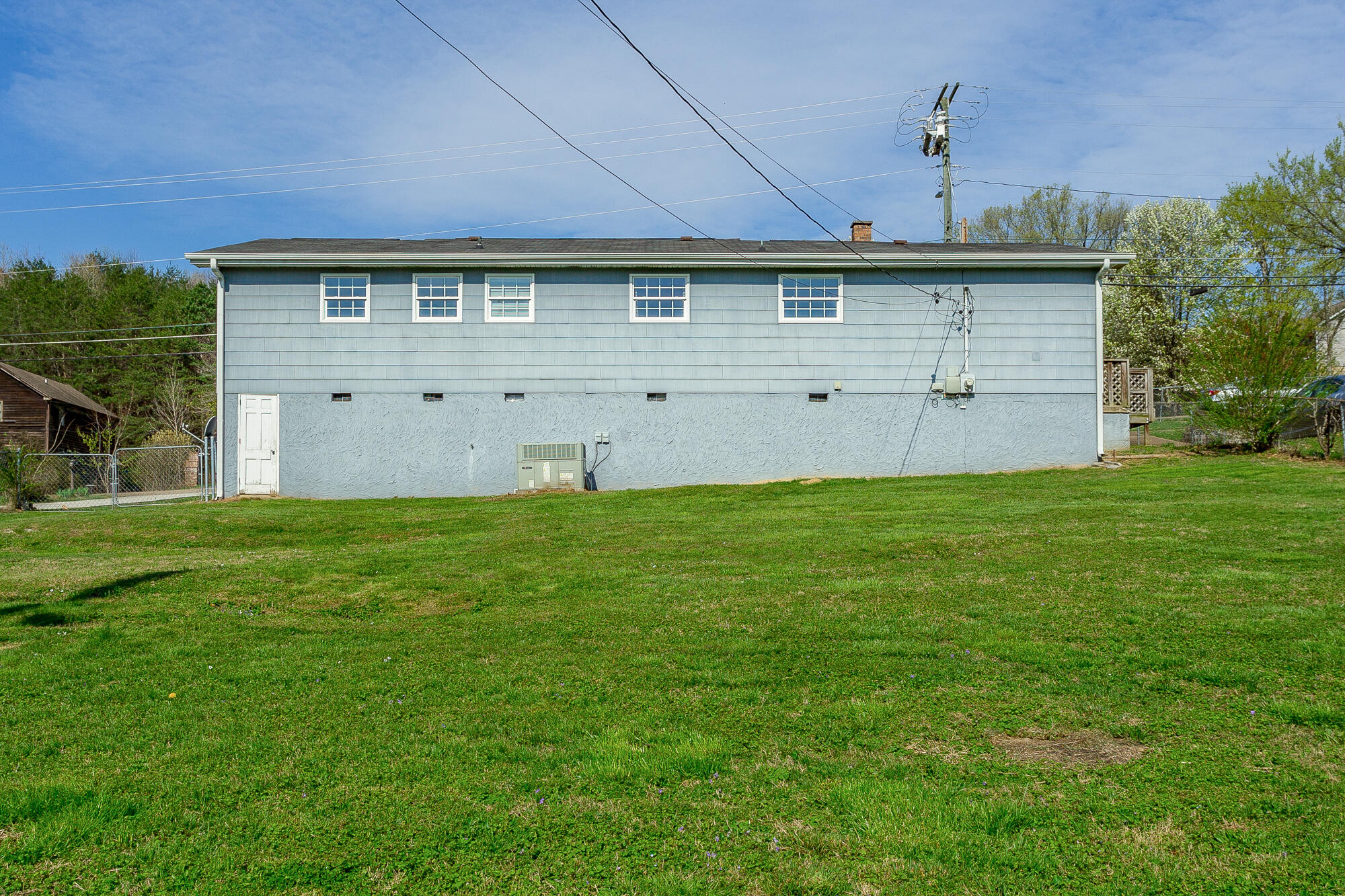 624 Ely Road, 1
