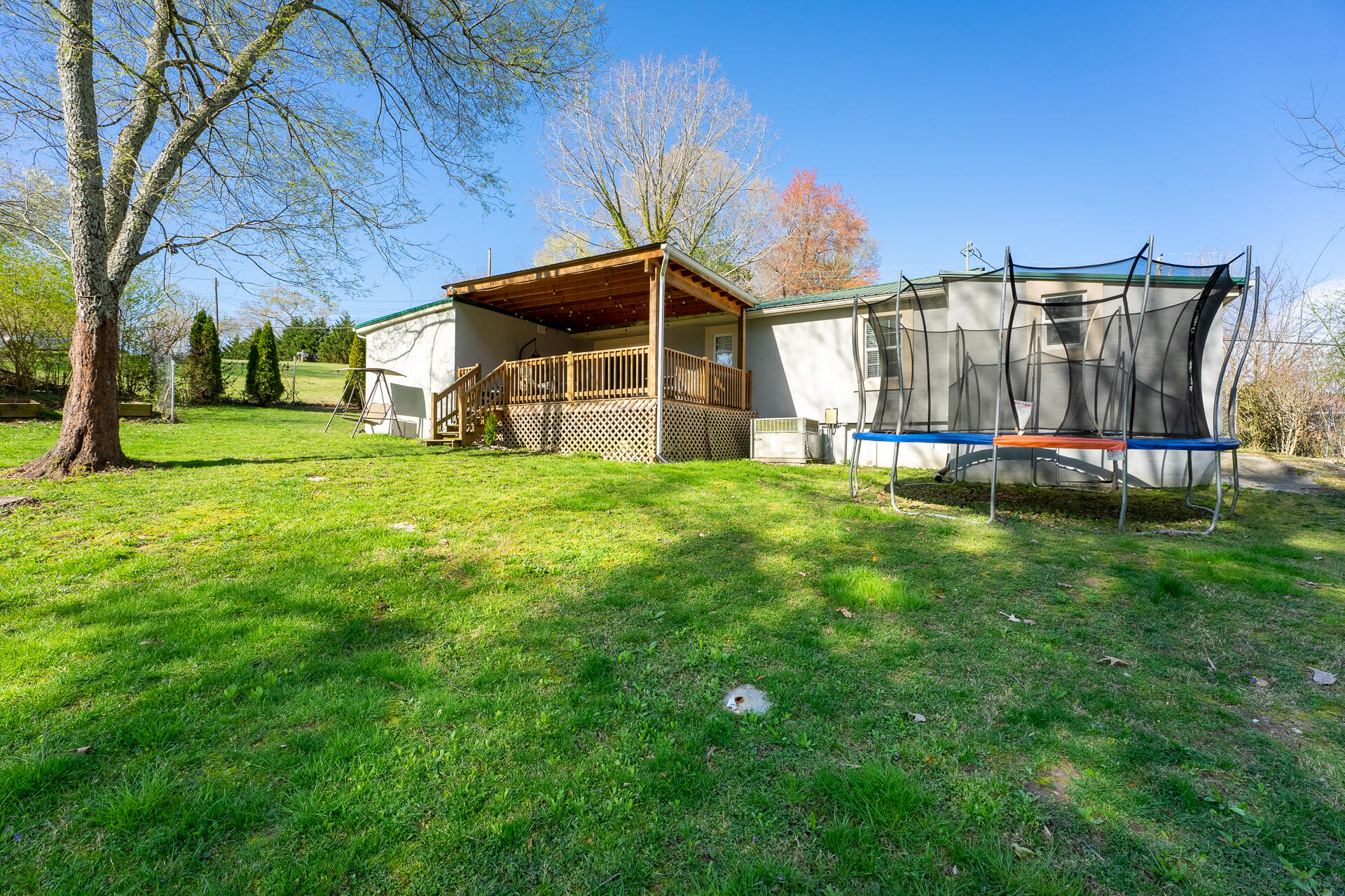 2113 SE Broomfield Road