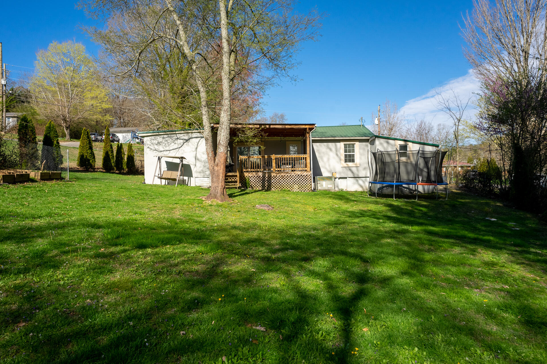 2113 SE Broomfield Road