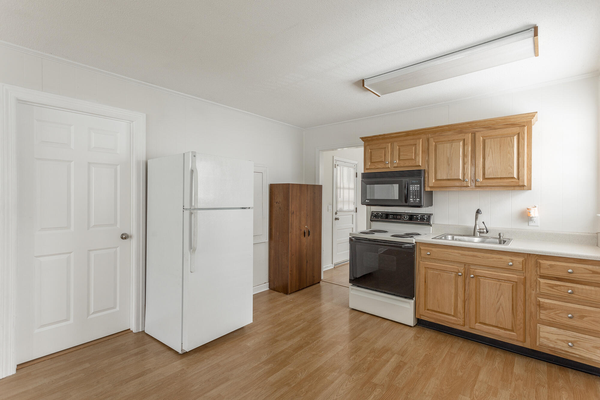 1438 Ely Road