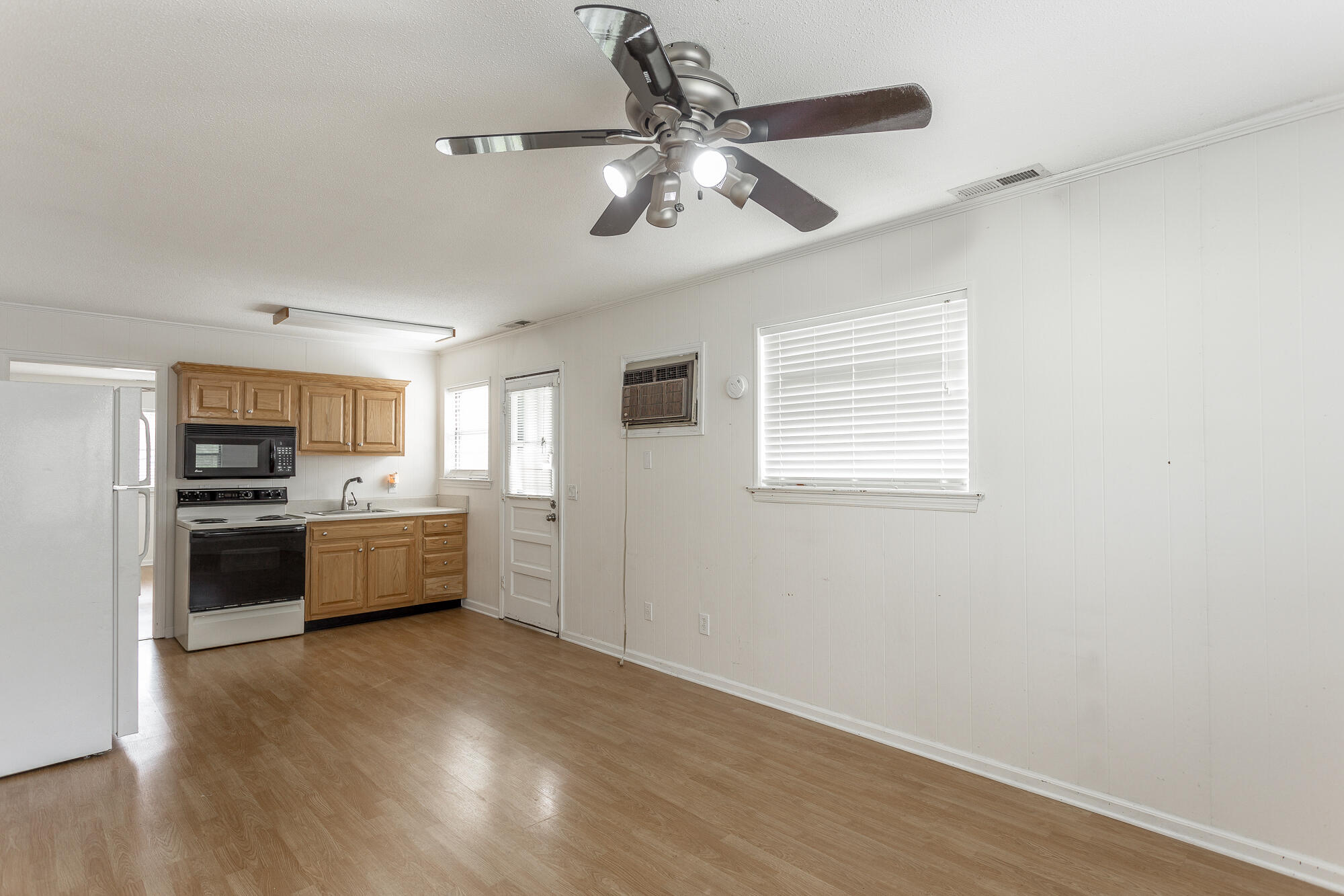1438 Ely Road