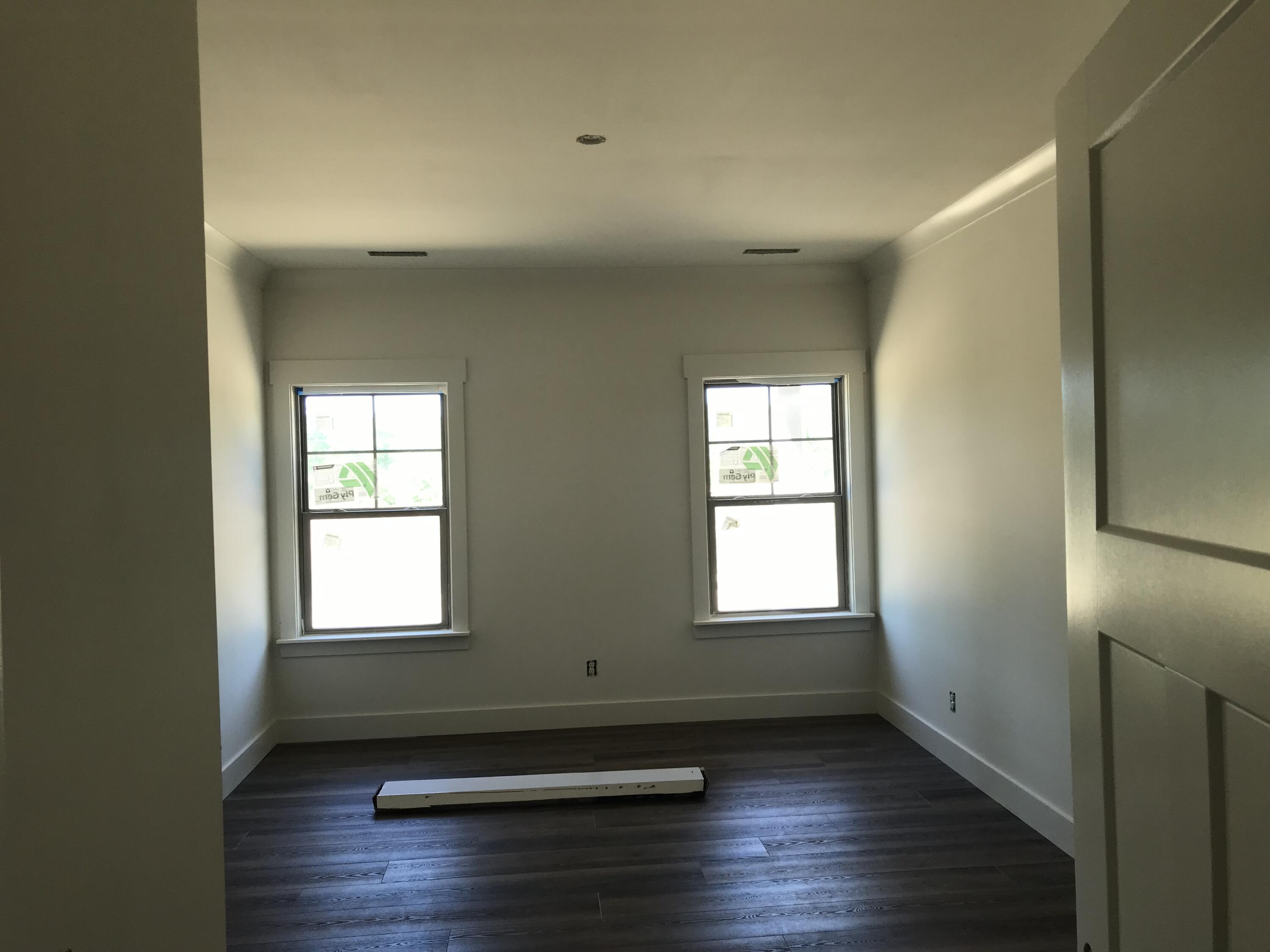48 Silver Spur Road, 39