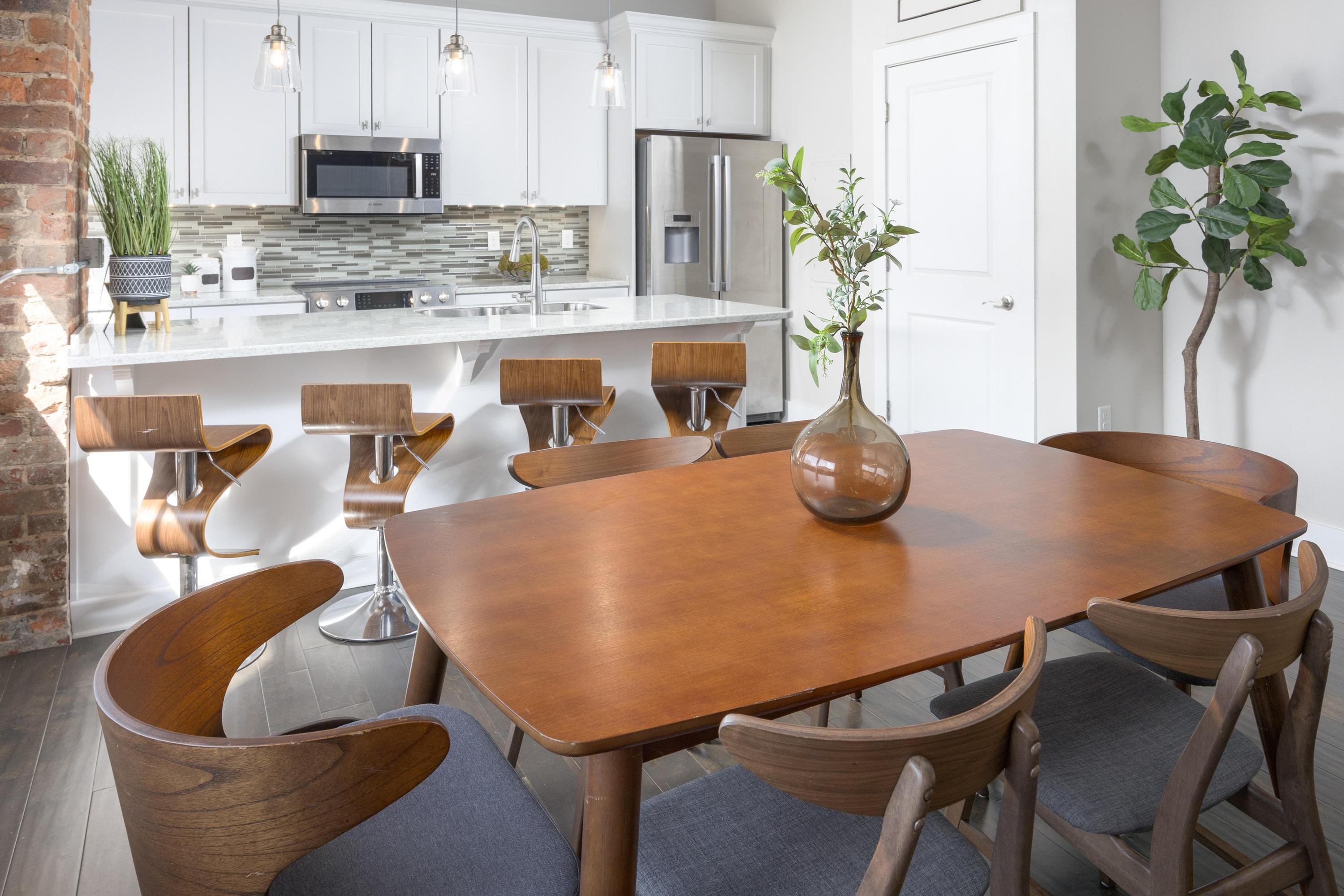 1301 Market Street, 107