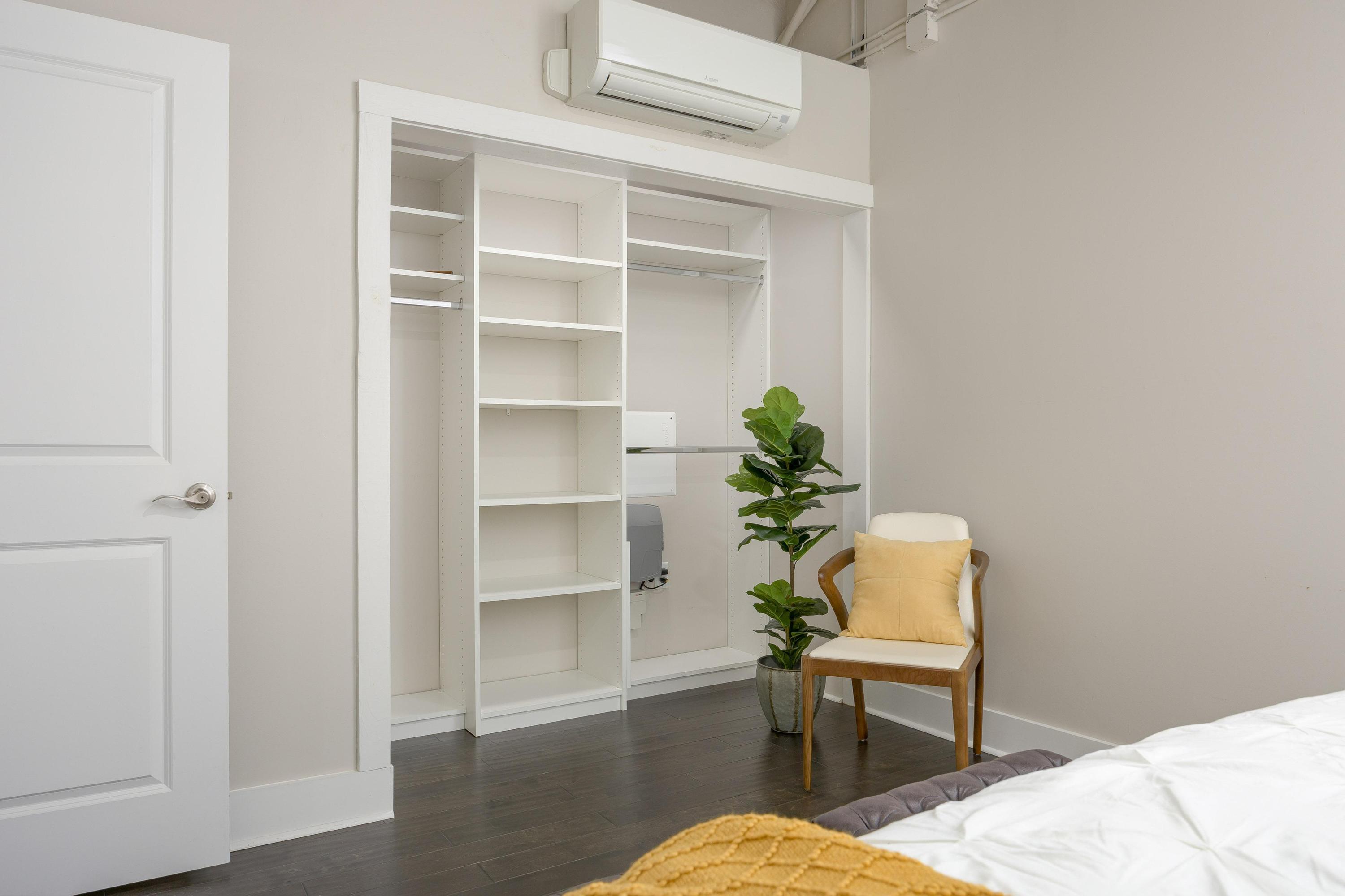 1301 Market Street, 107