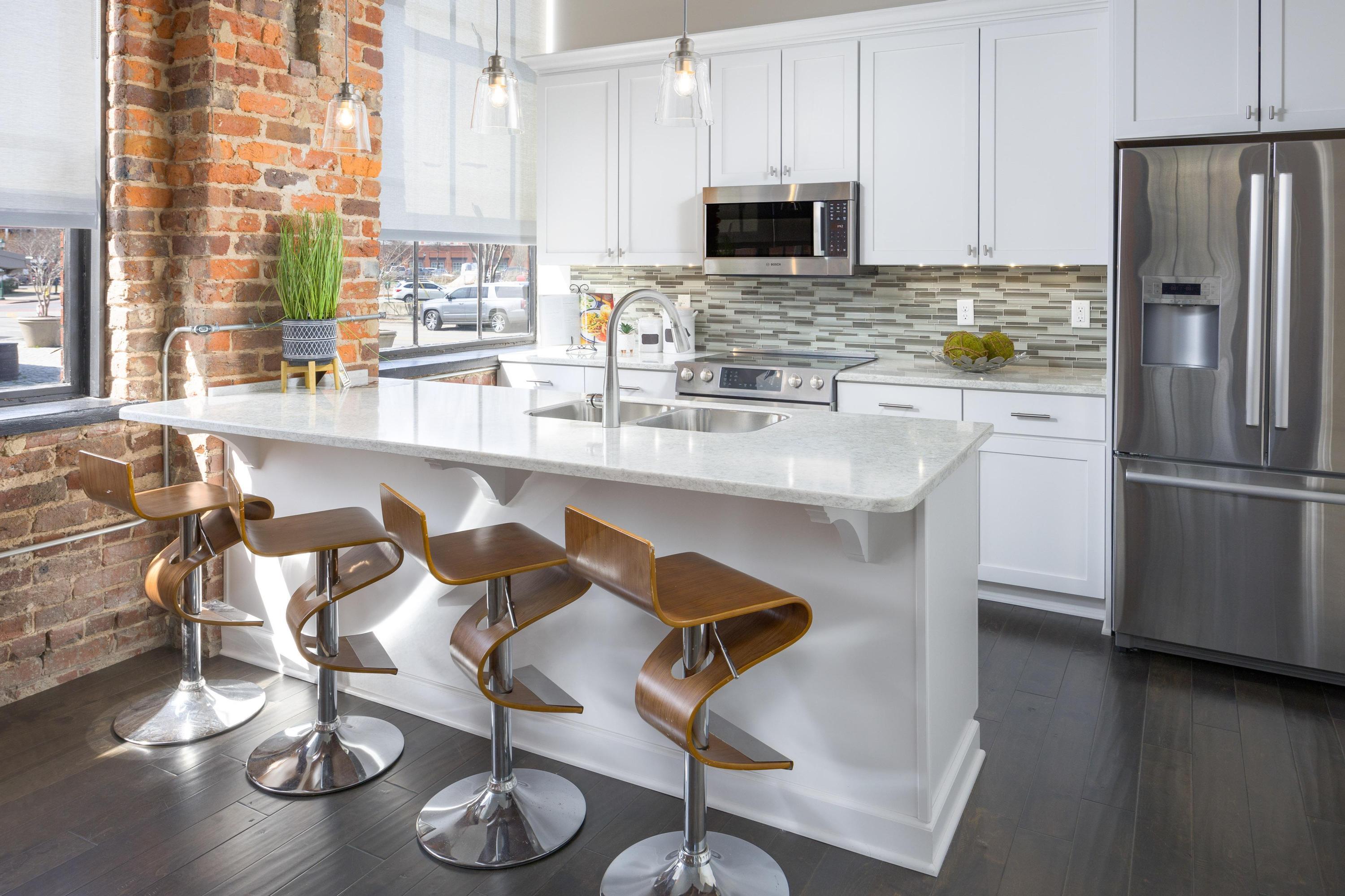 1301 Market Street, 107