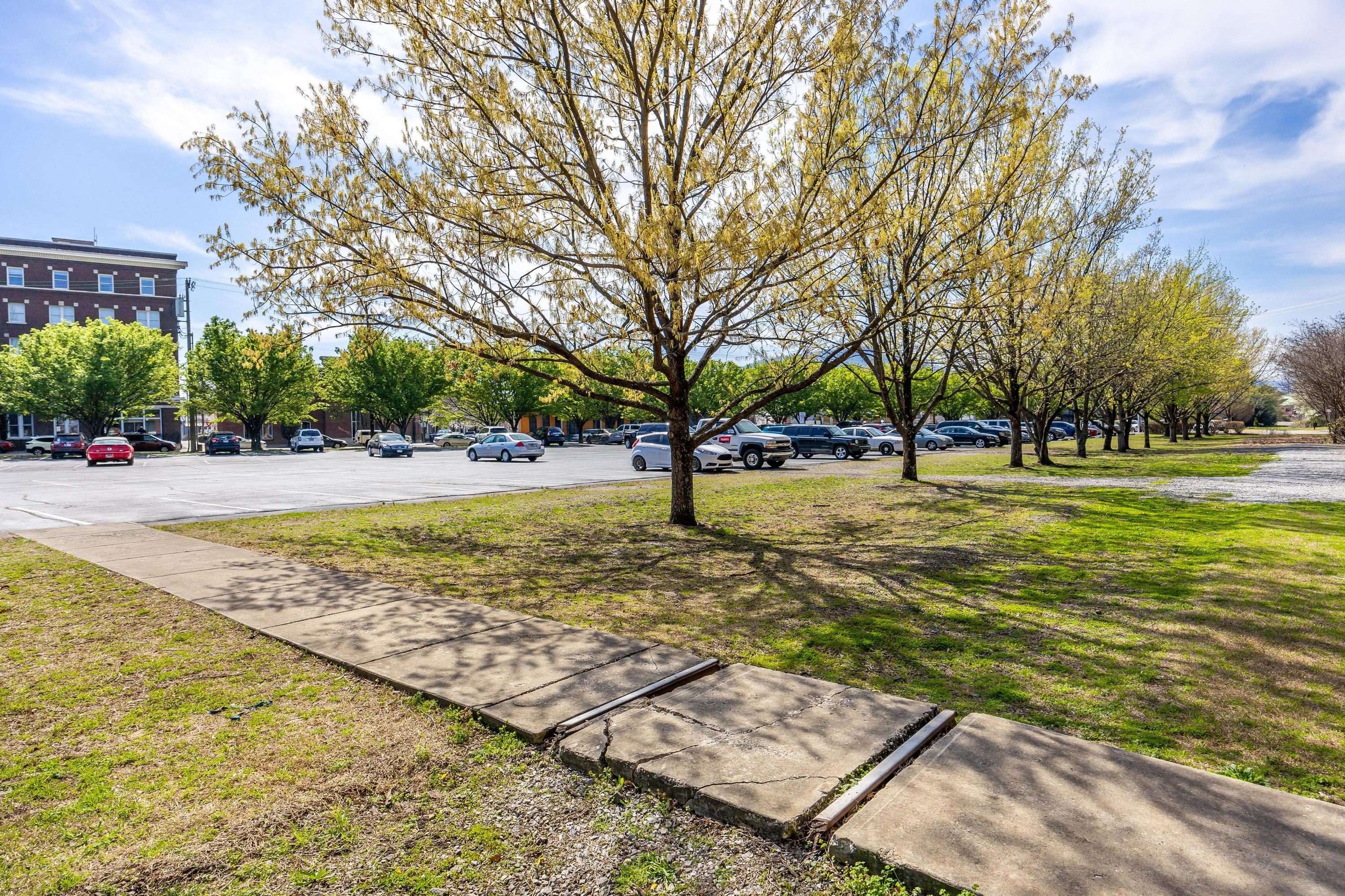 1301 Market Street, 107