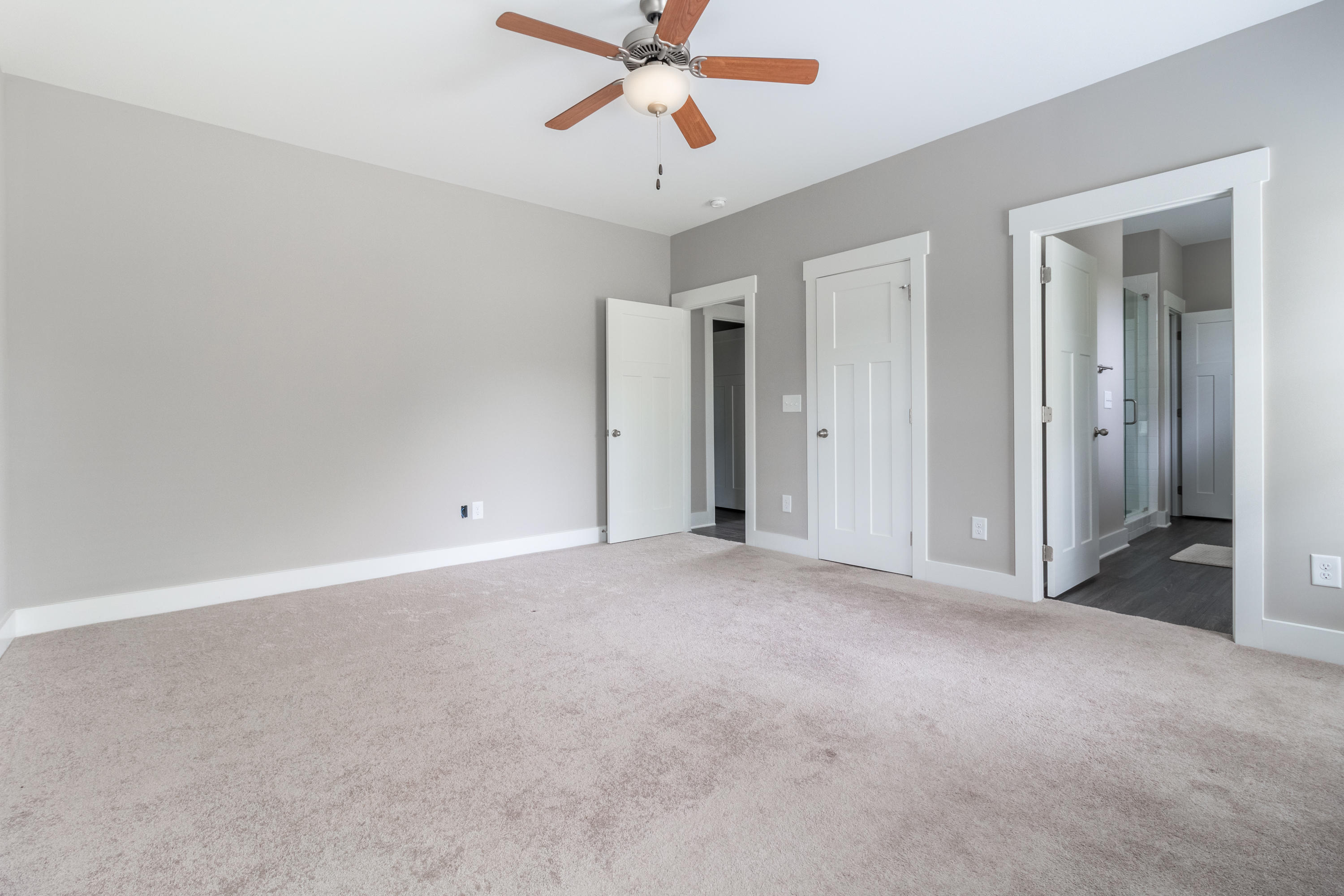 8125 Double Eagle Court