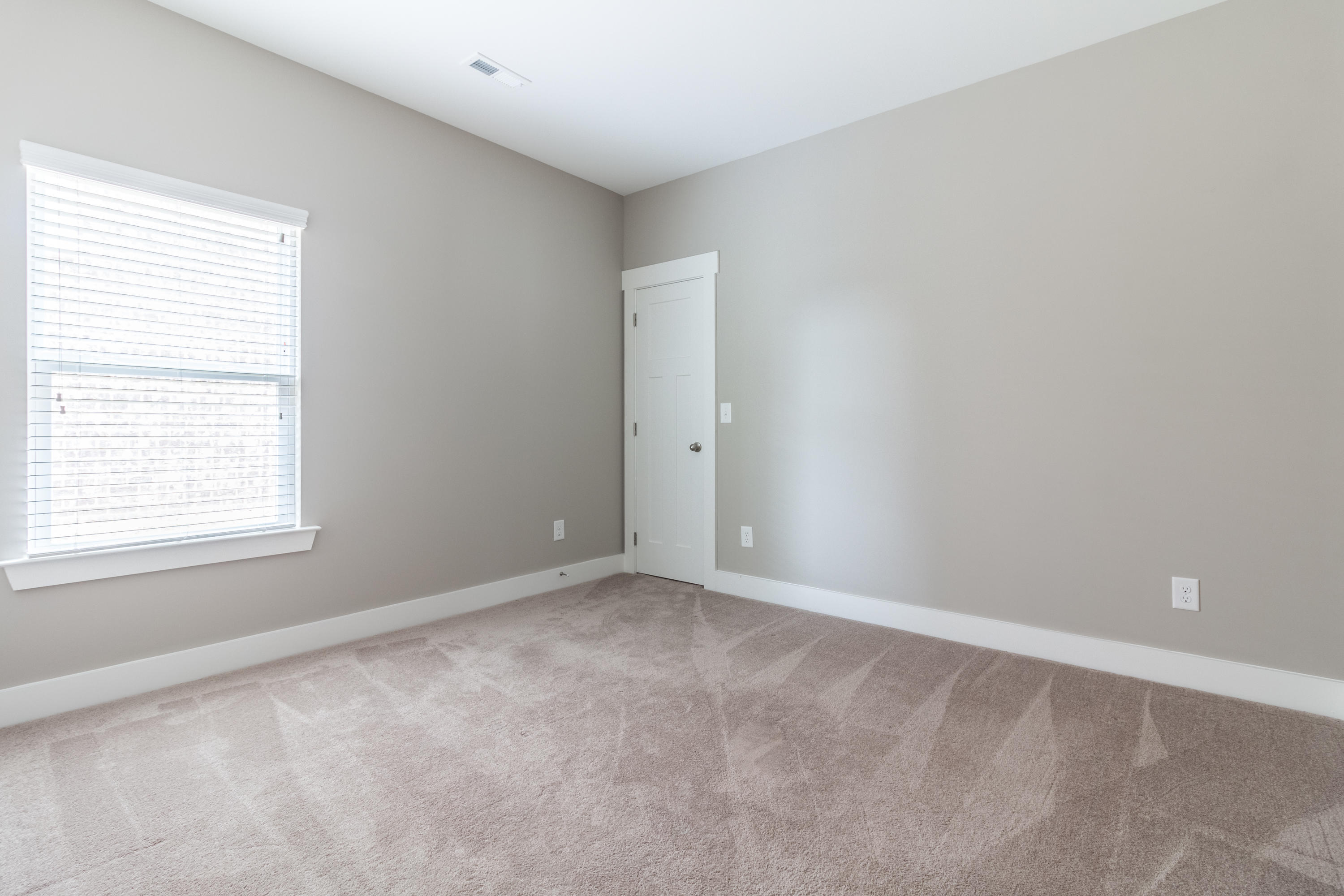 8125 Double Eagle Court