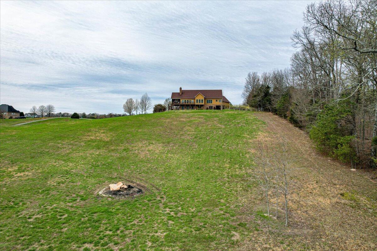 10690 Quarter Horse Lane
