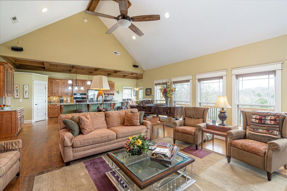 10690 Quarter Horse Lane