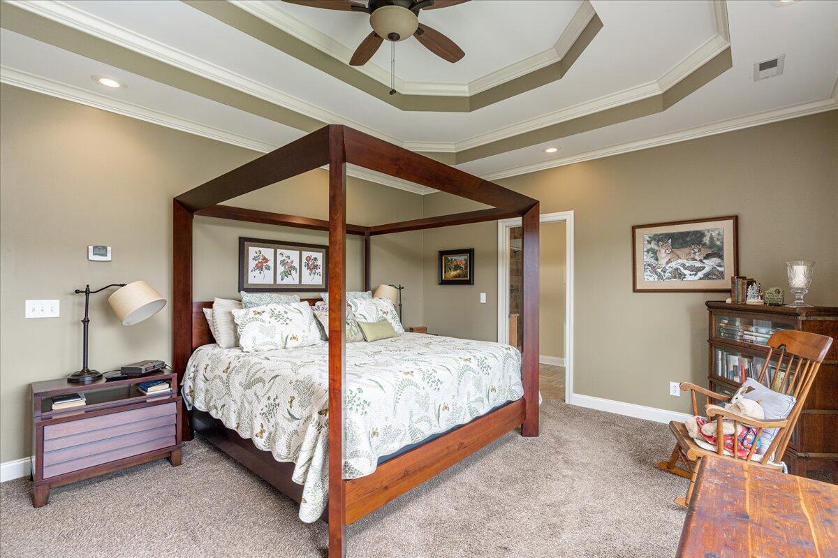 10690 Quarter Horse Lane