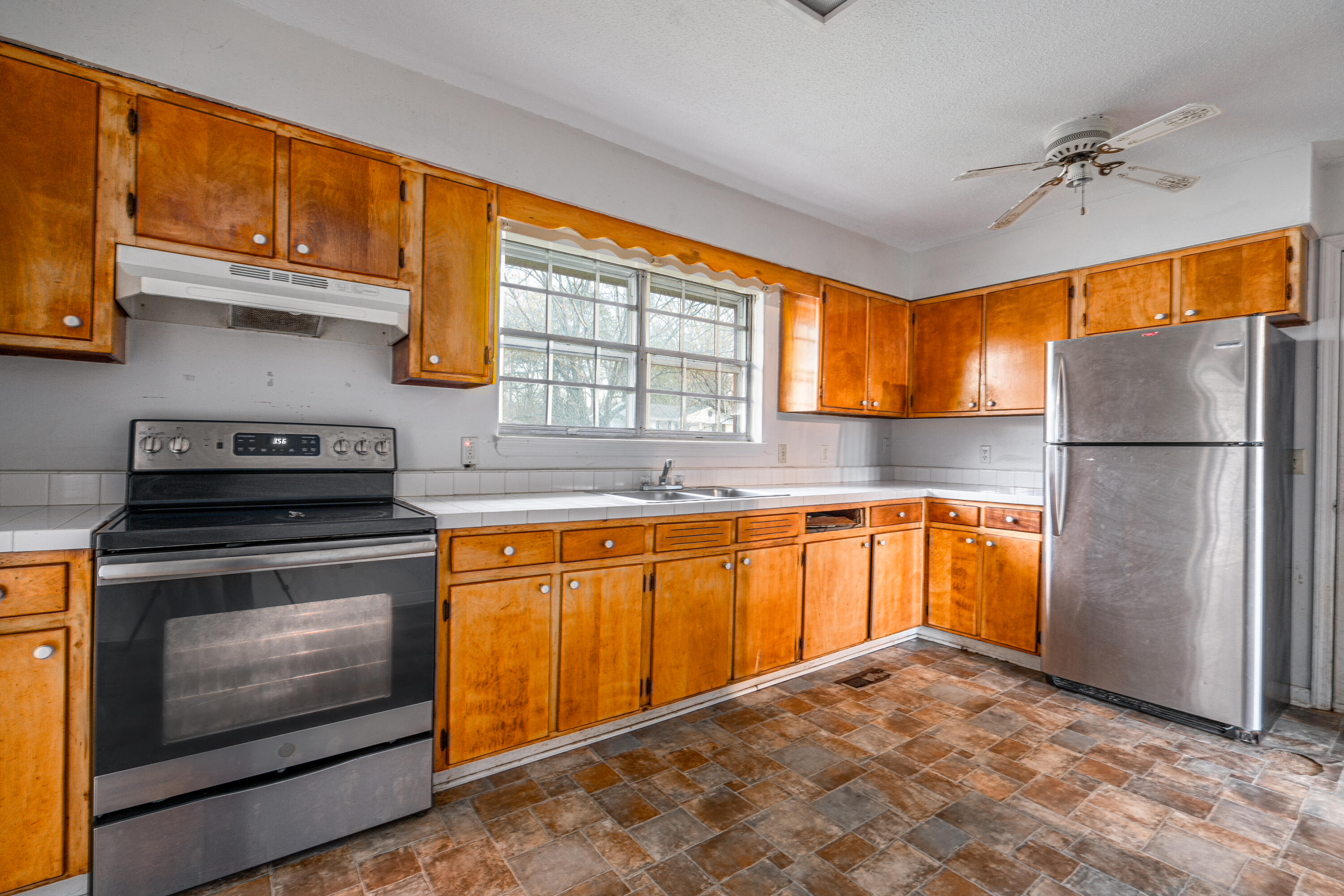 217 Headlyn Drive