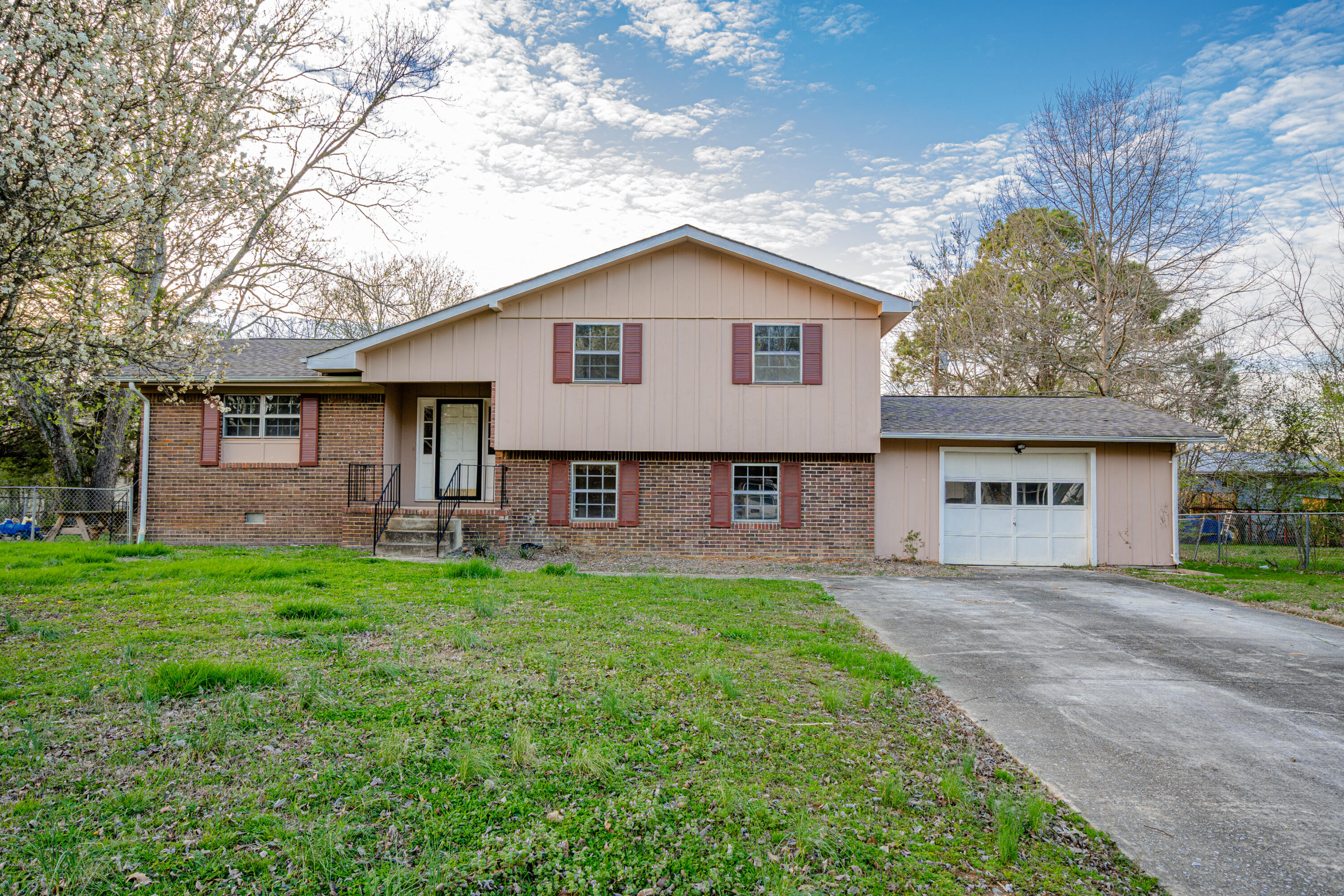 217 Headlyn Drive