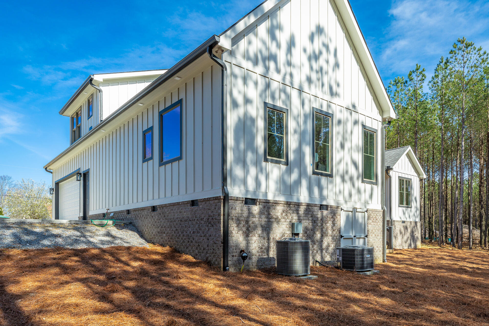 950 Horseshoe Road