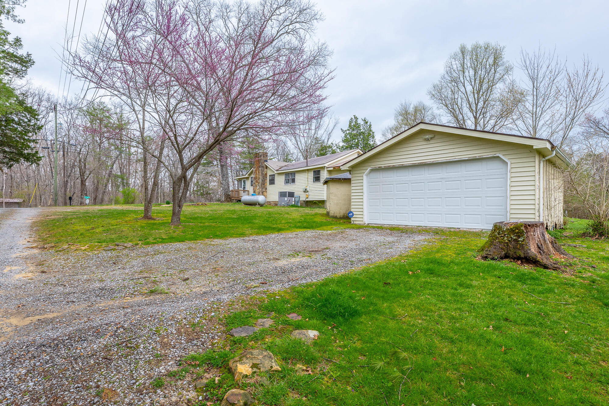 2440 Corral Road