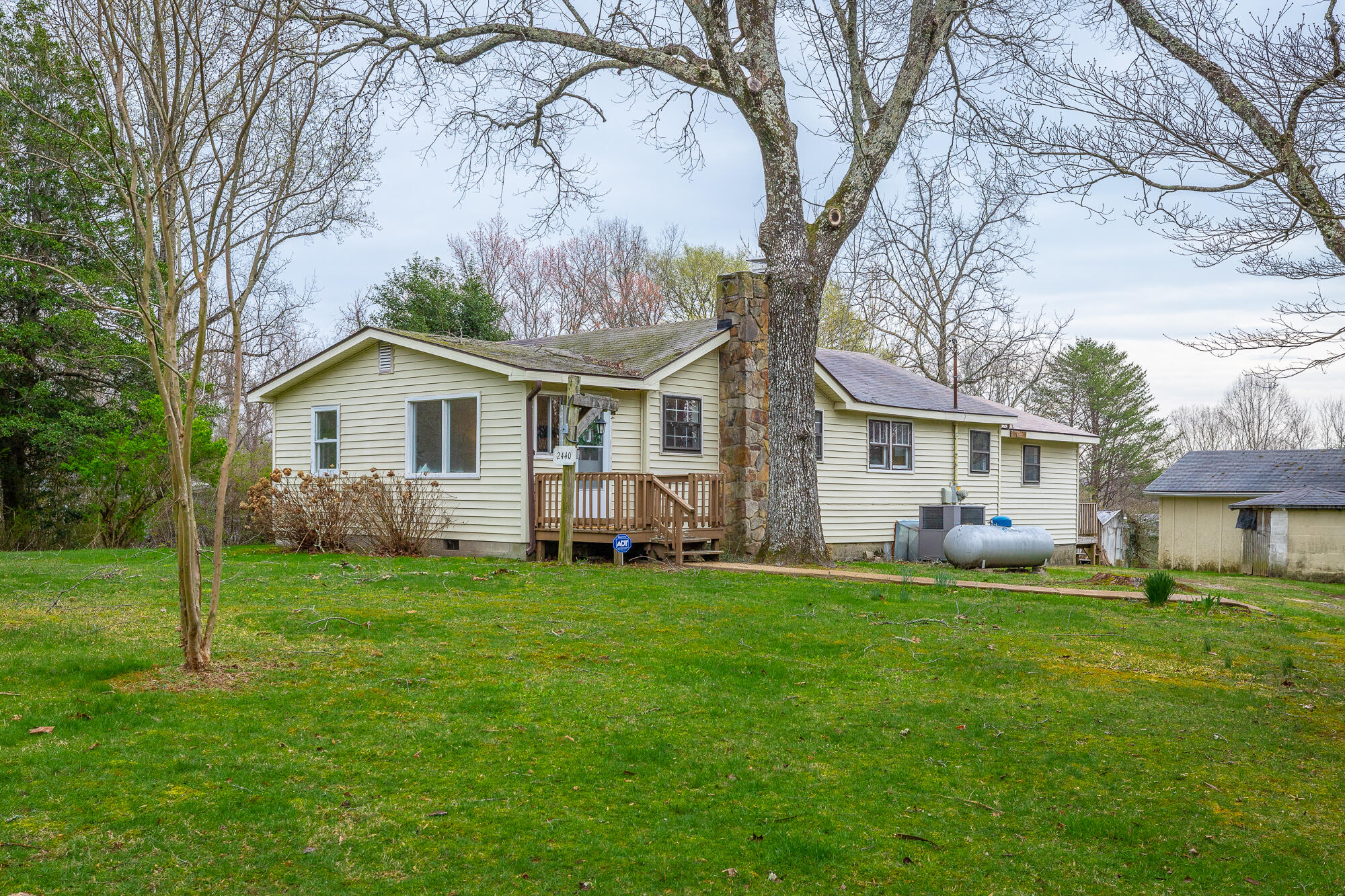 2440 Corral Road