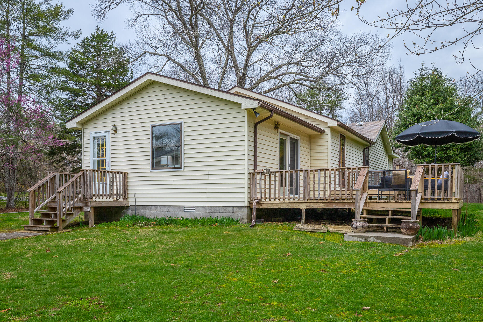 2440 Corral Road