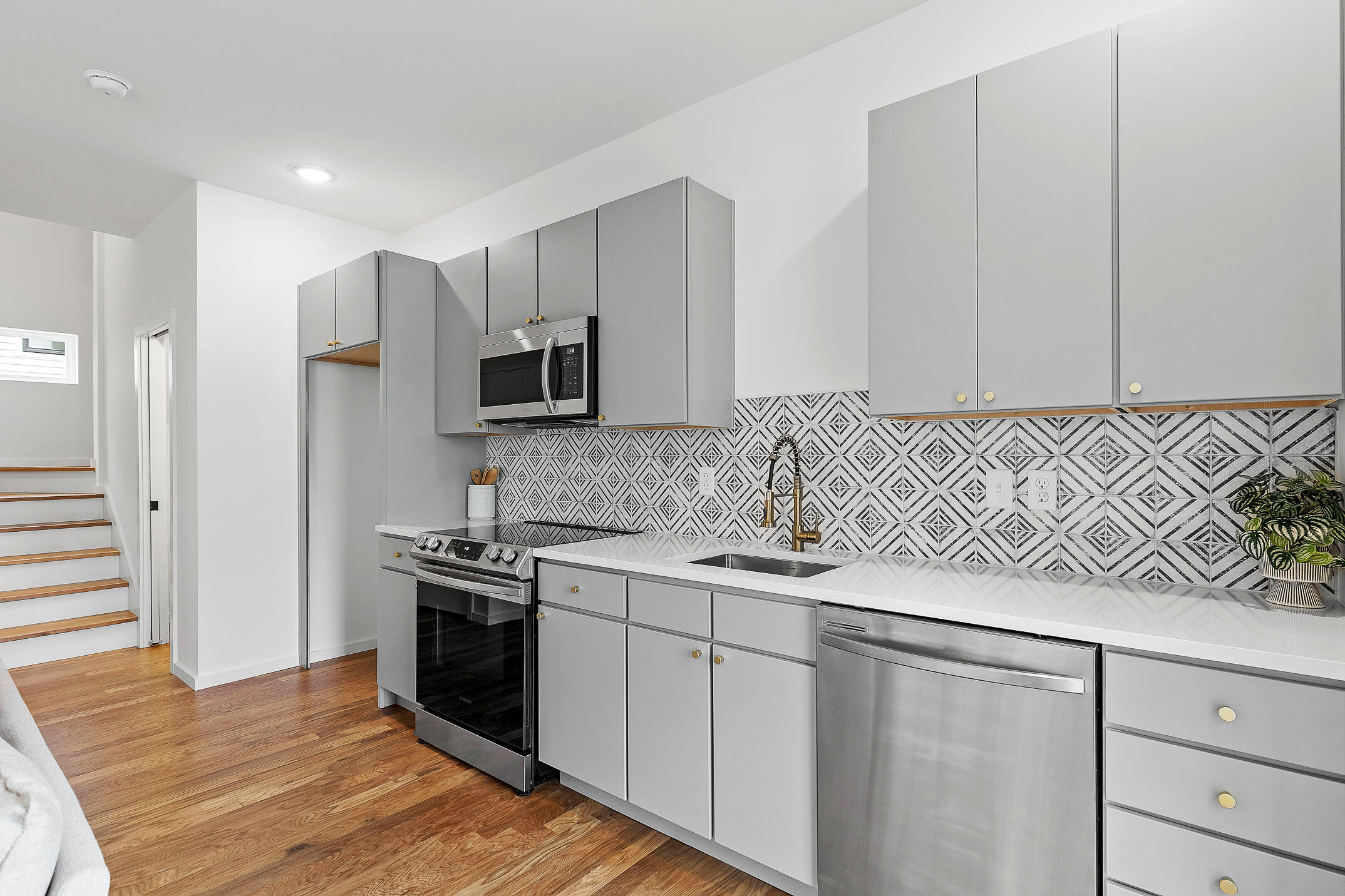 3137 Riverwalk Way